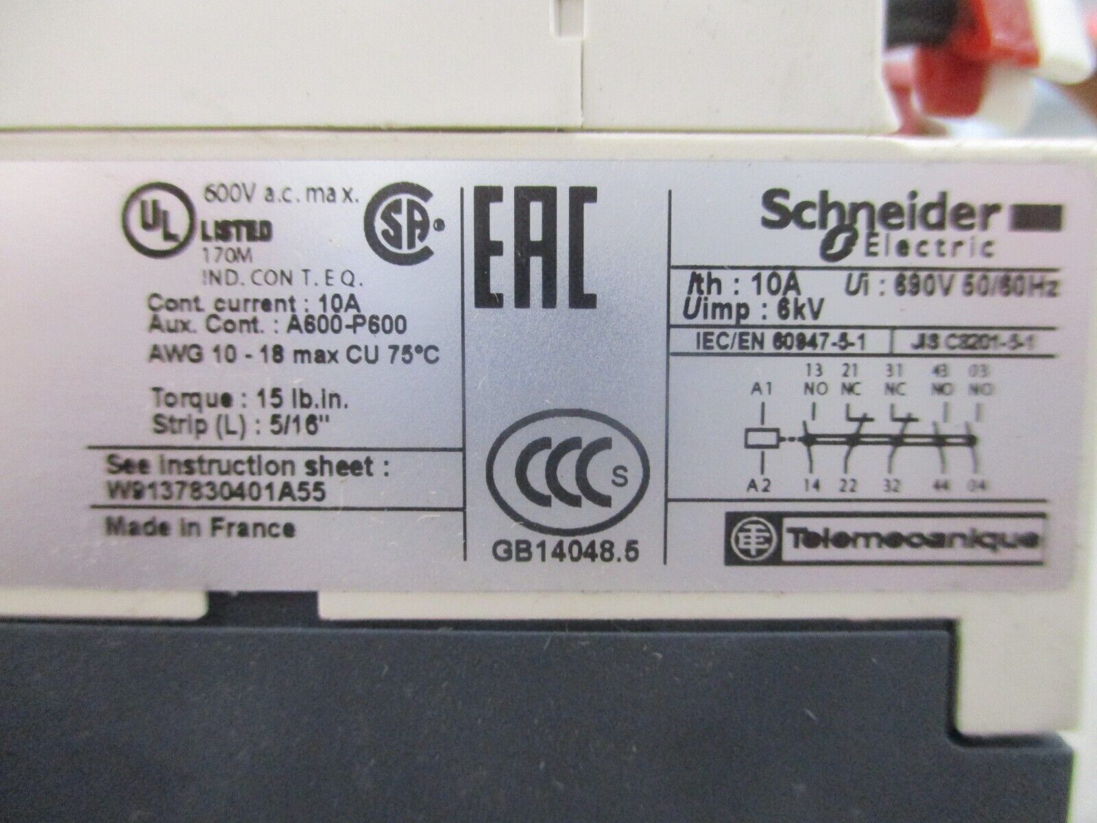 Schneider Electric Contactor CAD32 BL 24VDC Coil 10A 600V Used