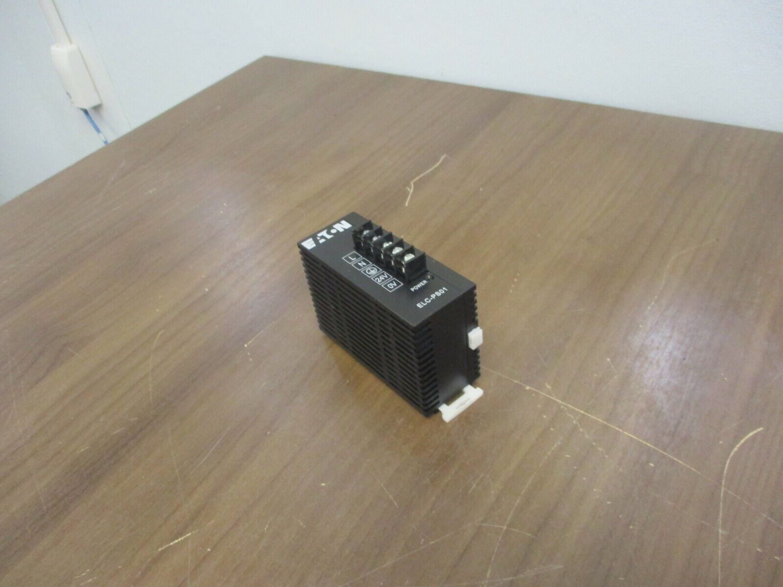 Eaton Power Supply ELC-PS01 Input: 100-240V 50/60Hz Output: 24VDC 1.0A Used