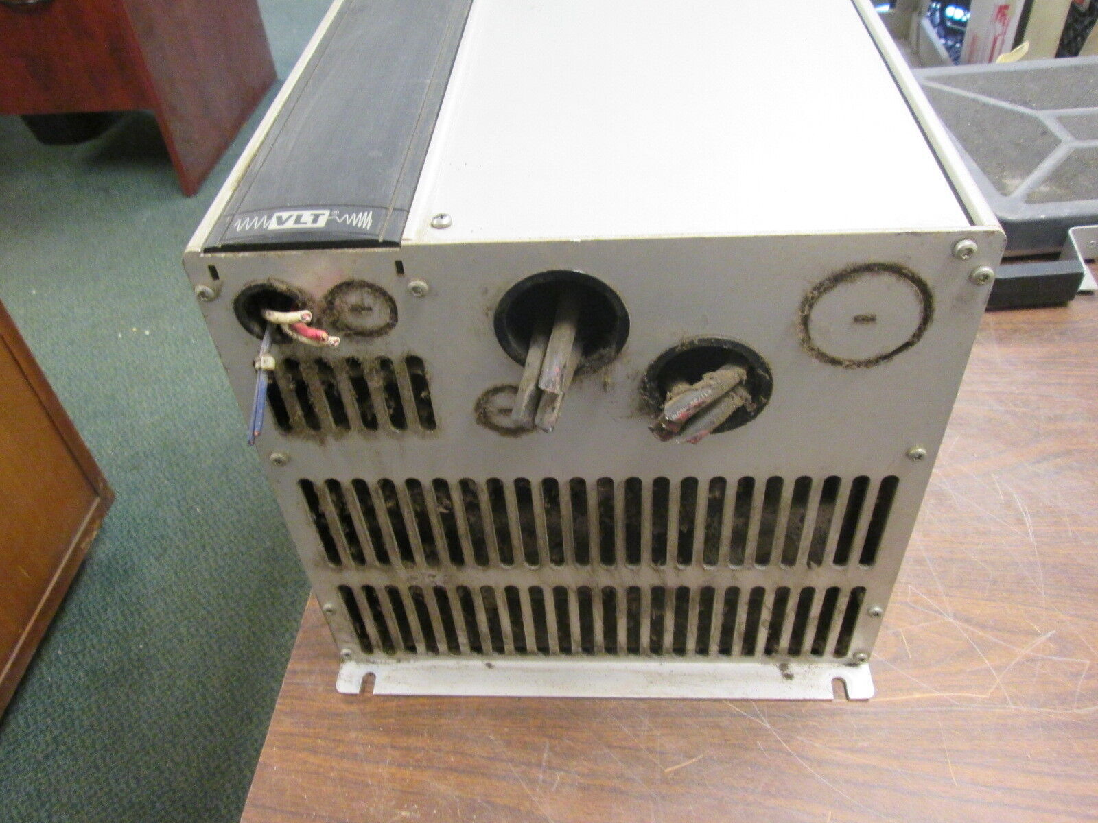 DanFoss VLT 6062 AC Drive 175Z7371 60HP Used