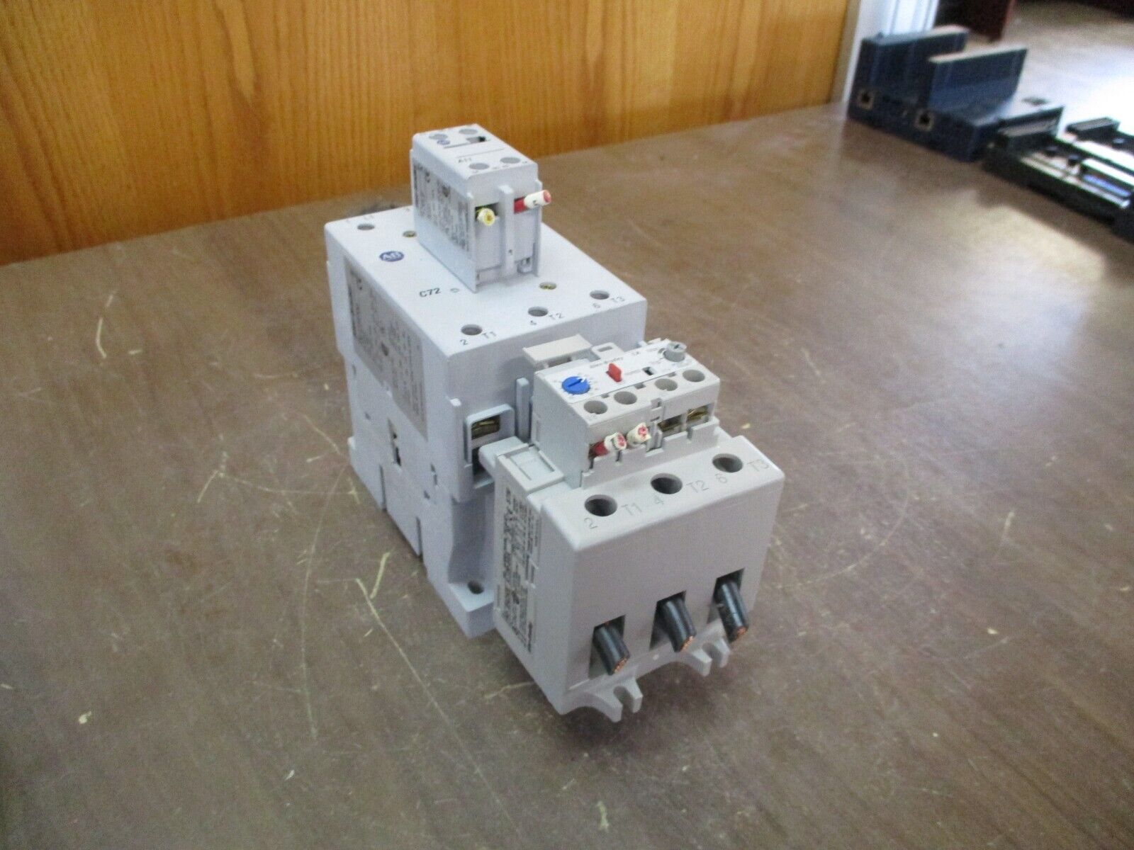 Allen-Bradley Starter 100-C72*00 / 193-EA2KE 120V Coil Trip: 26-85A 600V Used