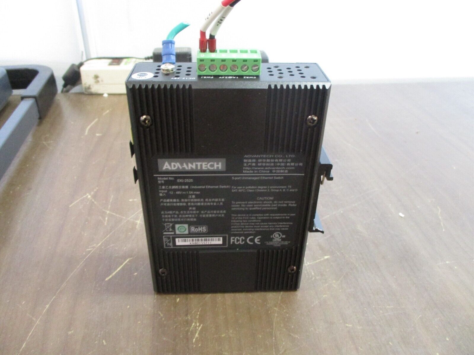 Advantech Ethernet Switch EKI-2525 5-Port Unmanaged 12-48VDC 1.5A Used