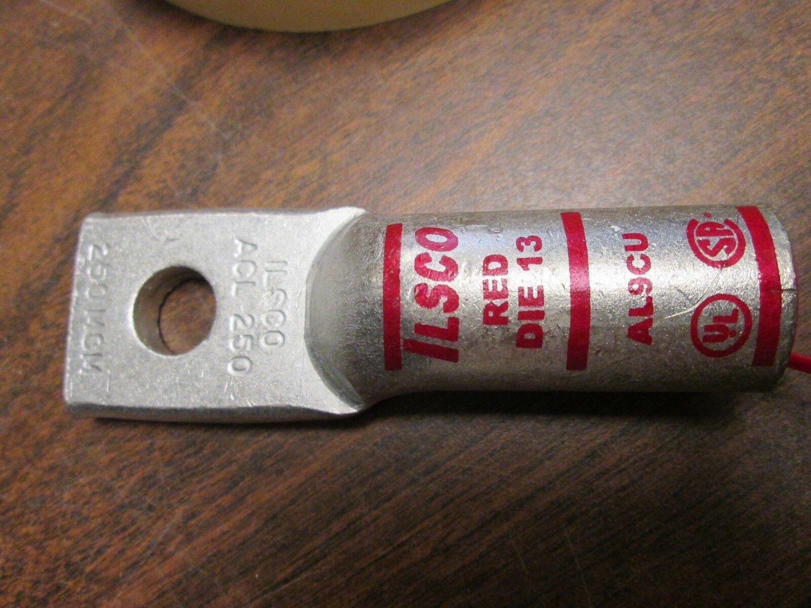 ilsco Crimp Lug ACL-250 250MCM **Lot of 4** New Surplus