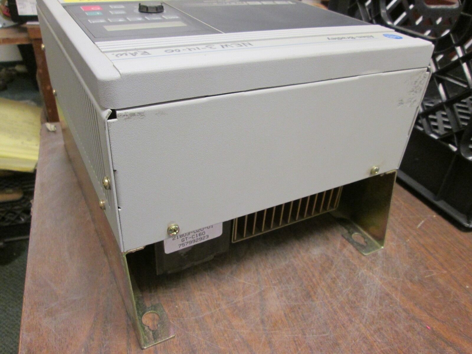 Allen-Bradley 1336 Plus II AC Drive 1336F-BRF100-AA-EN 10HP 3Ph Used