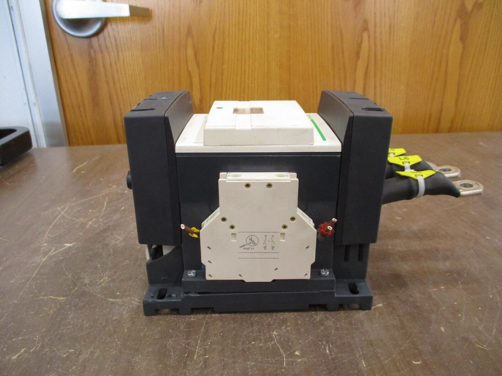 Schneider Electric Contactor LC1D115 230V Coil 160A 600V Used