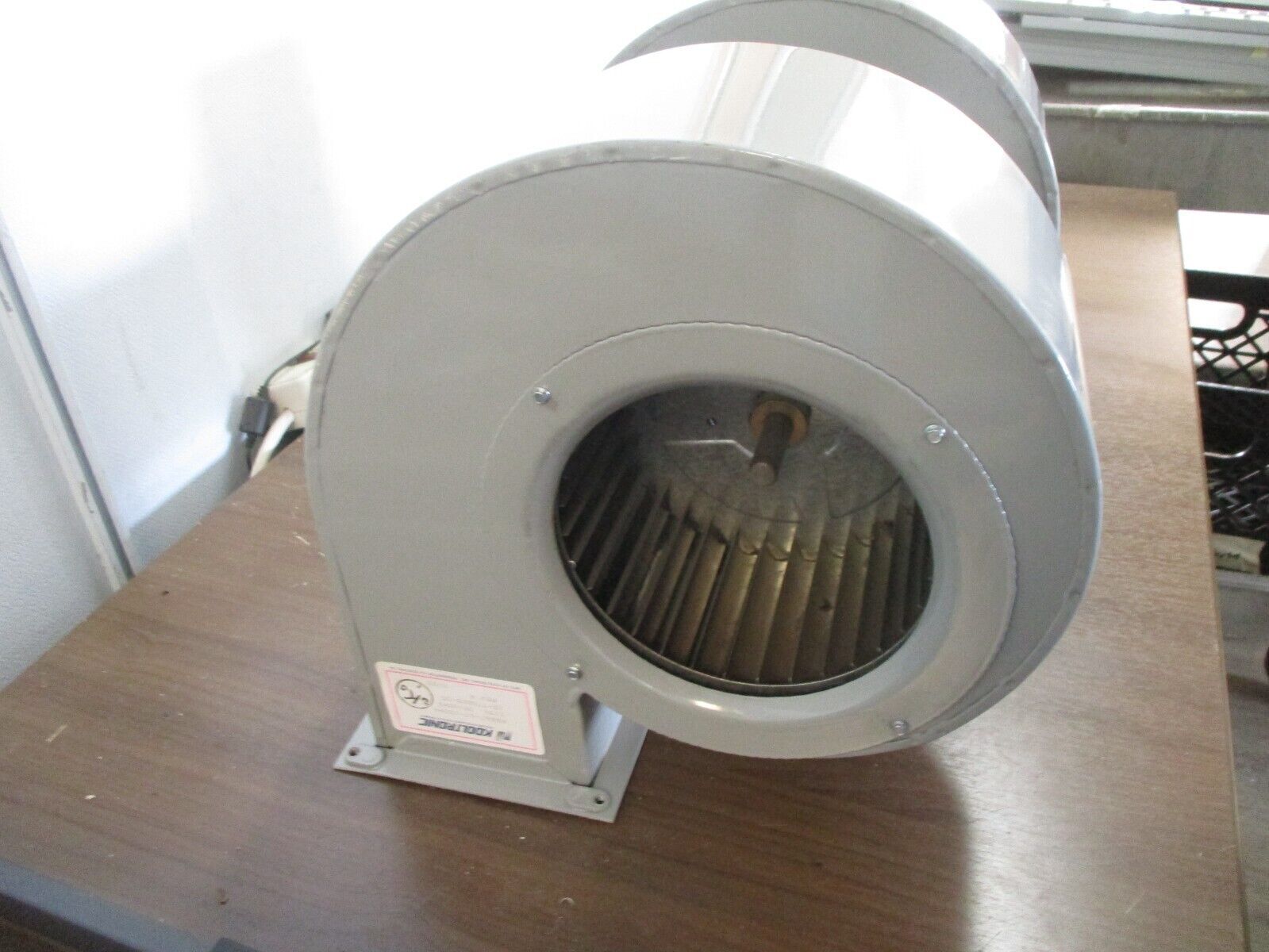 Kooltronic Dual Blower KBB67-67-102*4 Rev. 4 115V 50/60 Hz Used