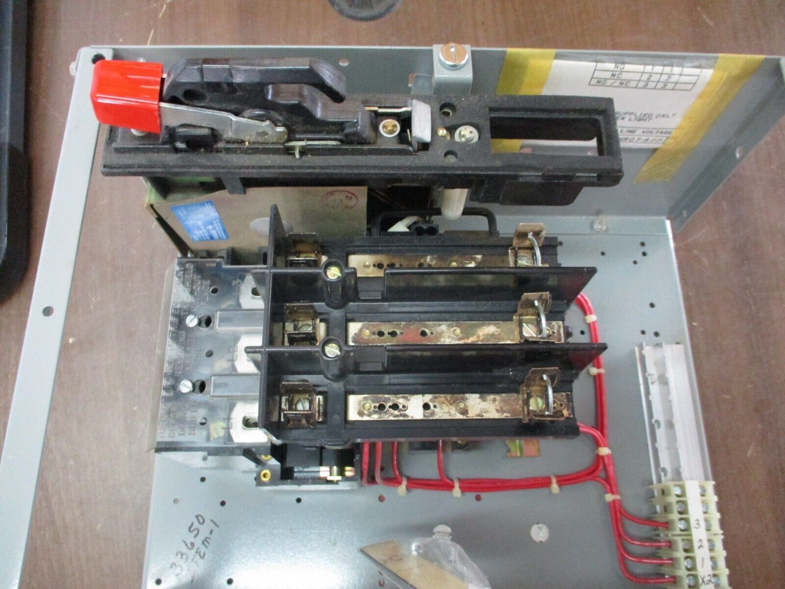 Gould Motor Control Center 5641-FVNR Size 1 480V Coil Fusible Disconnect