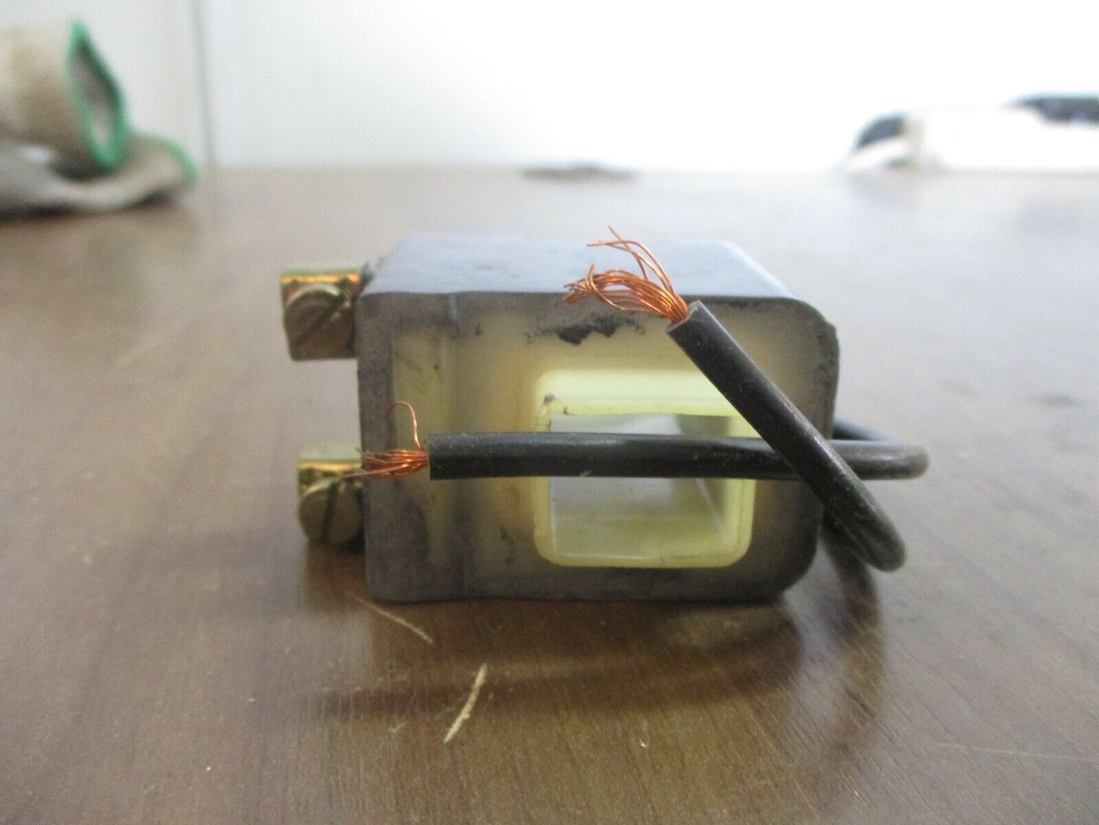 GE Magnetic Coil 15D1G002 115V 60Hz New Surplus