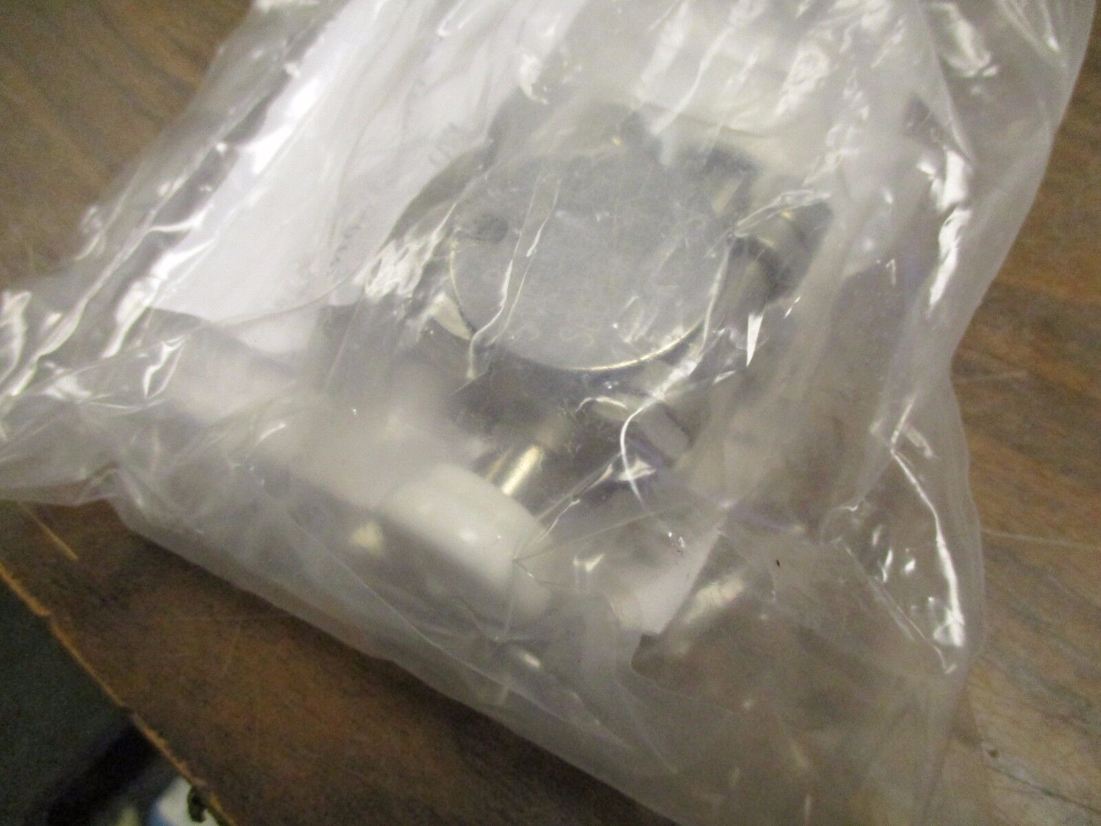 SVF Flow Controls High Purity Stainless Ball Valve SB666ATTR05 Size: ½" New Surp