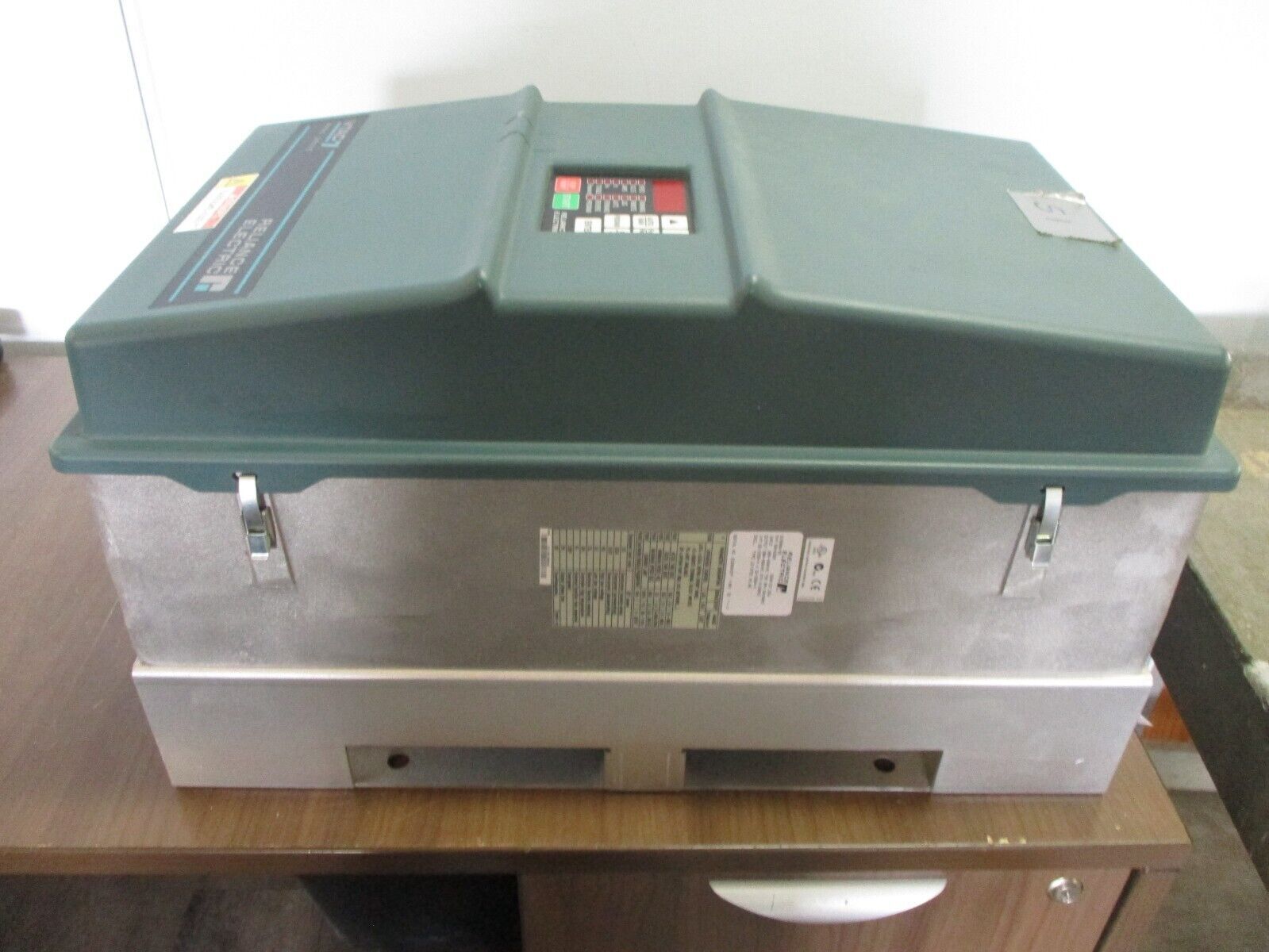 Reliance VTAC 7 GV3000/SE AC Drive 50V4260 50HP Type 12 Enclosure Used