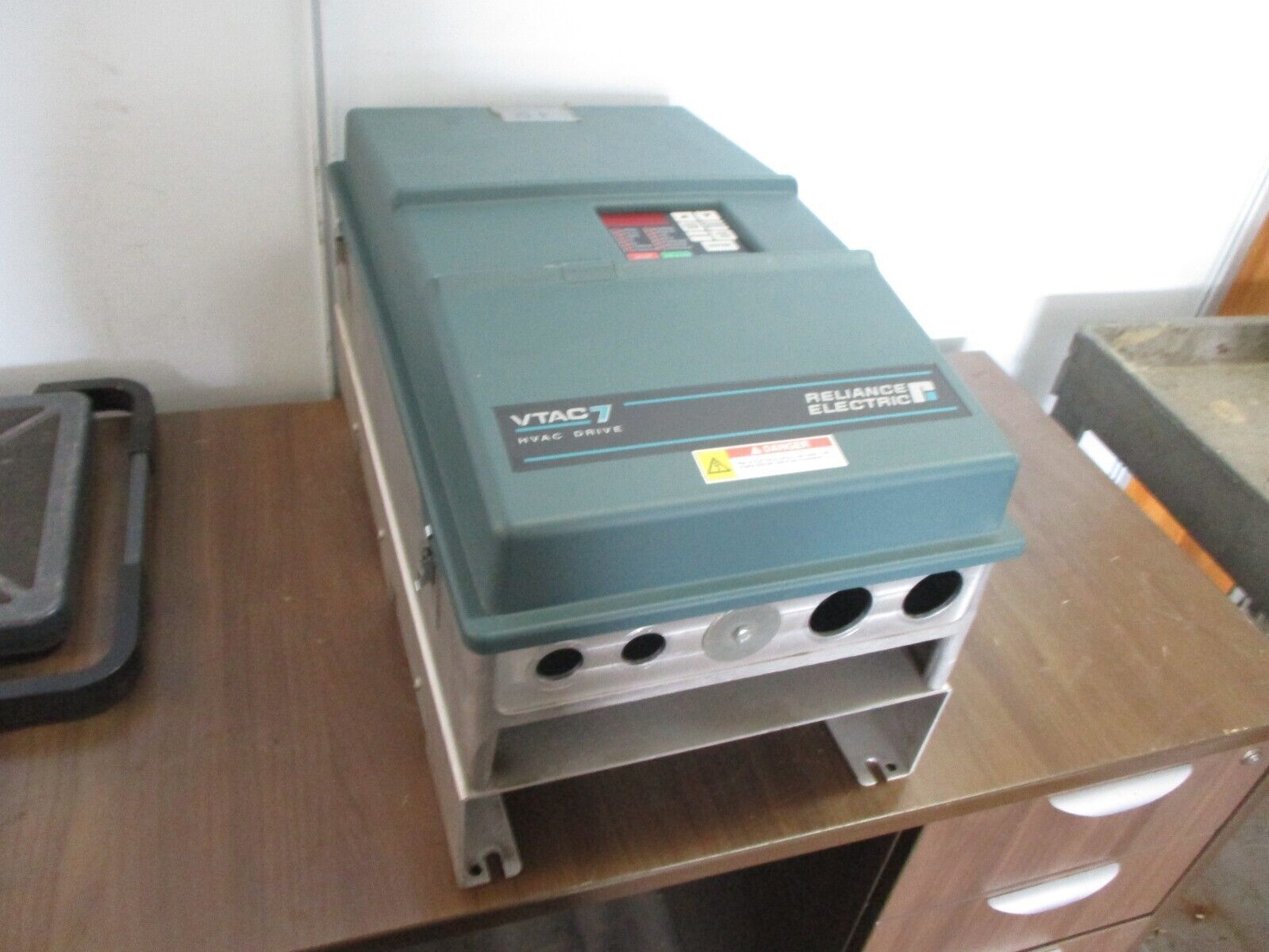 Reliance VTAC 7 GV3000/SE AC Drive 50V4260 50HP Type 12 Enclosure Used