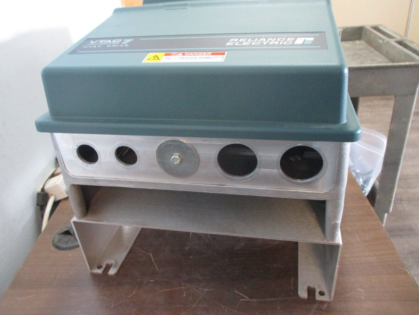 Reliance VTAC 7 GV3000/SE AC Drive 50V4260 50HP Type 12 Enclosure Used