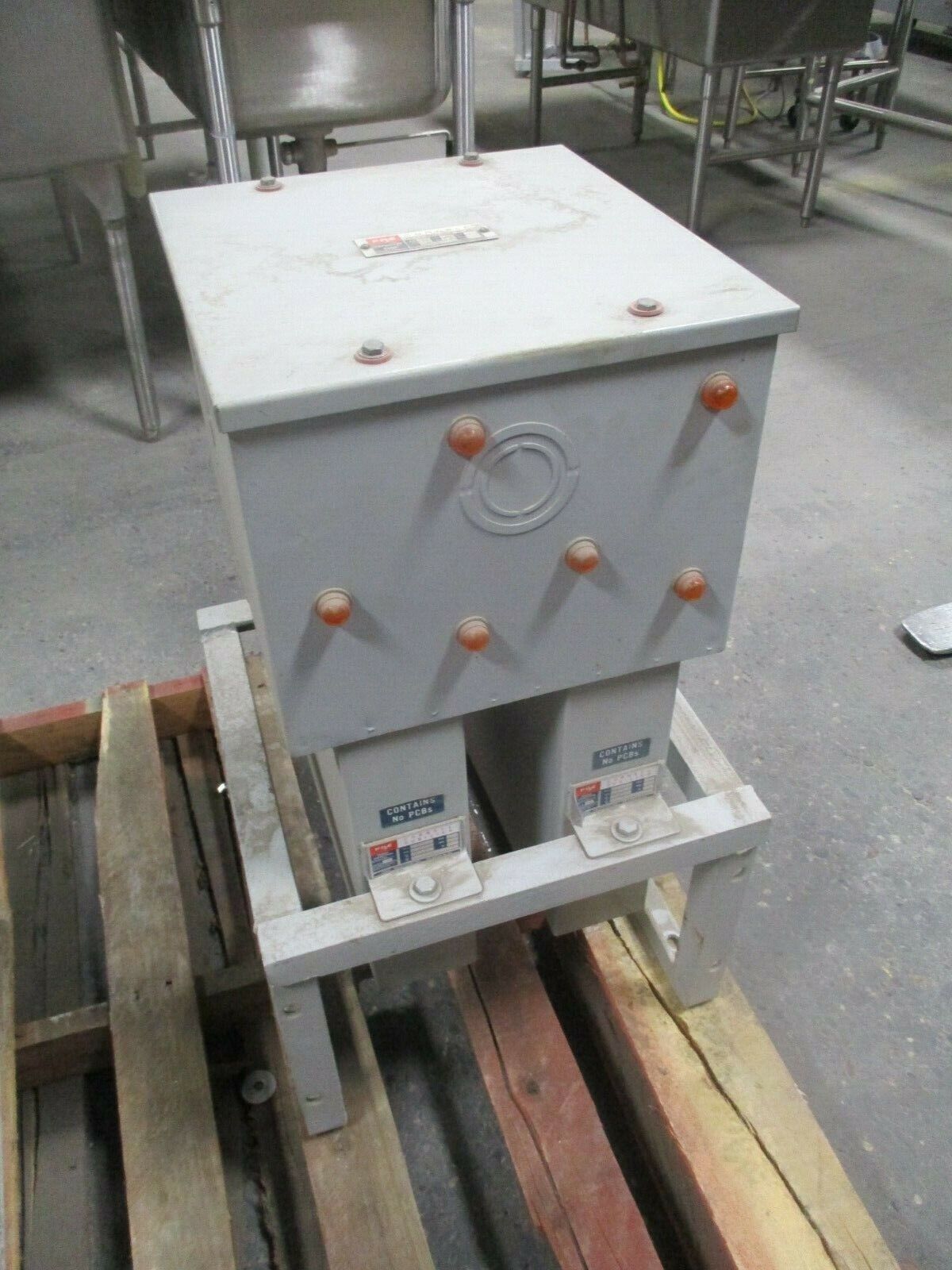 FPE Cornell Dubilier Capacitor Bank ICA2070F33L 70KVAR 480V 3Ph 60Hz Used