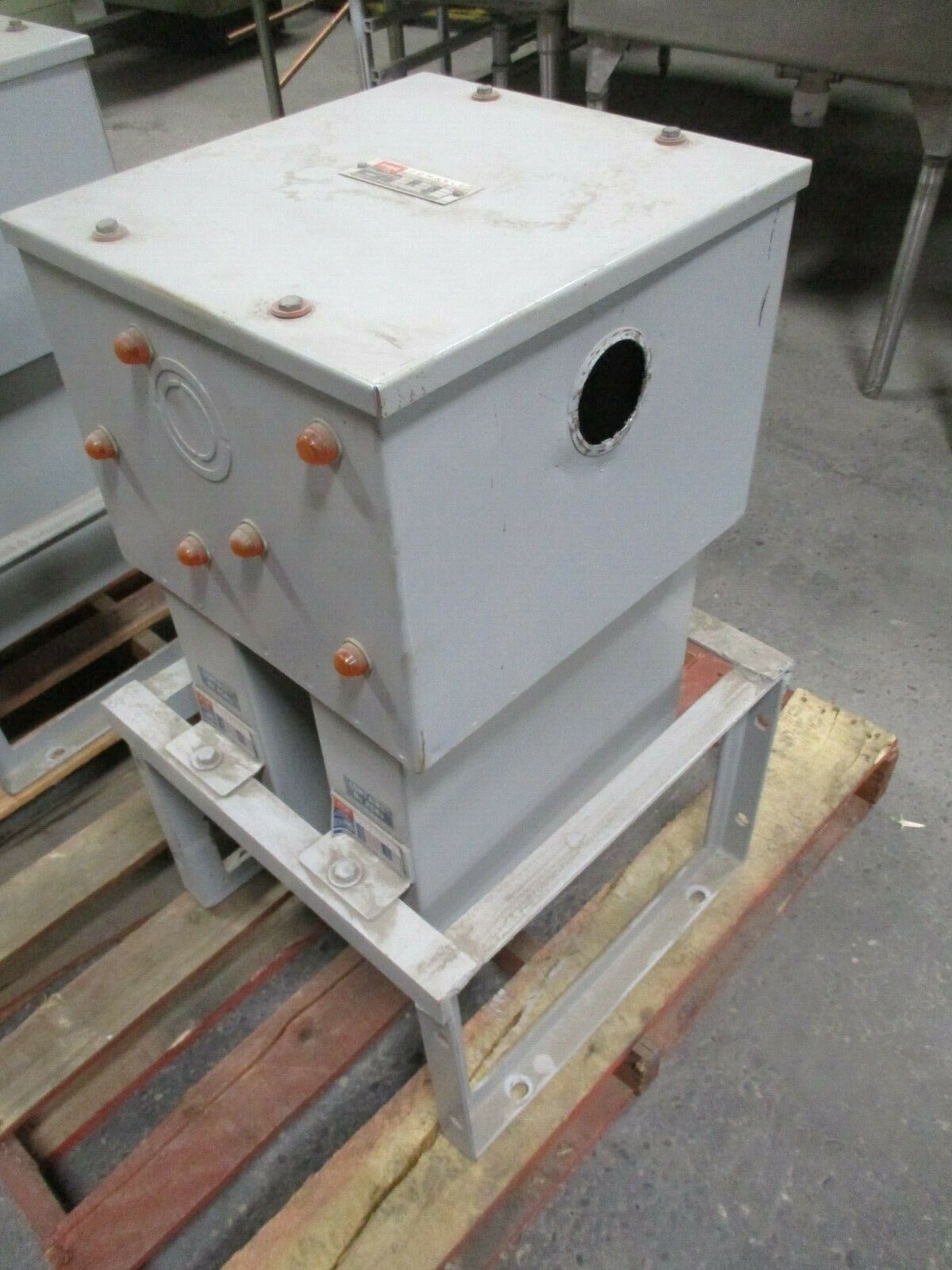 FPE Cornell Dubilier Capacitor Bank ICA2070F33L 70KVAR 480V 3Ph 60Hz Used