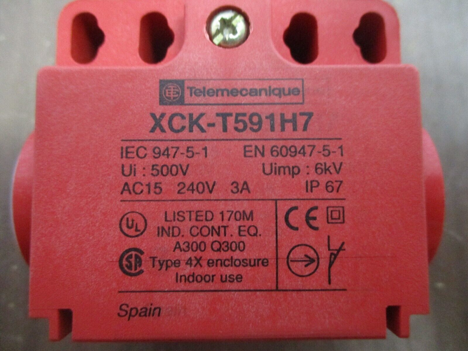 Telemecanique Limit Switch XCK T591H7 New Surplus