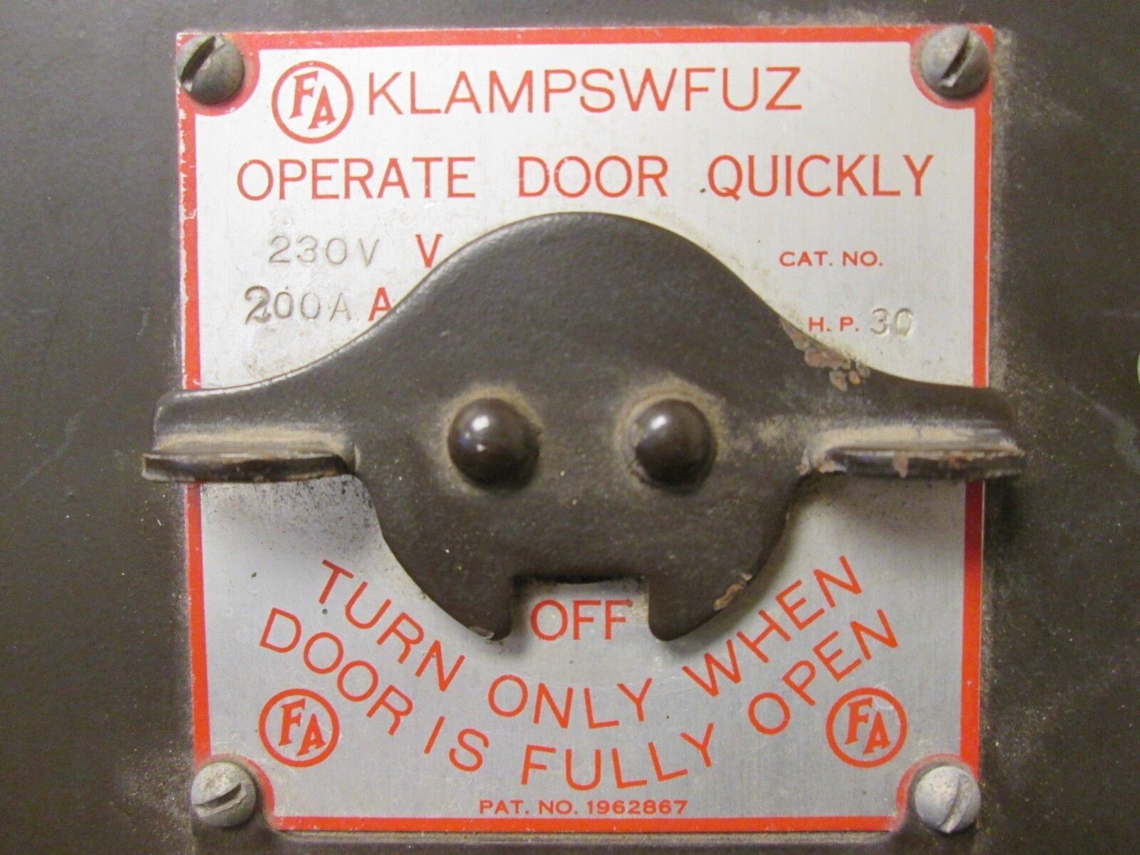 Frank Adams Pullout Disconnect Switch 200A 230V 30HP 3Ph Used