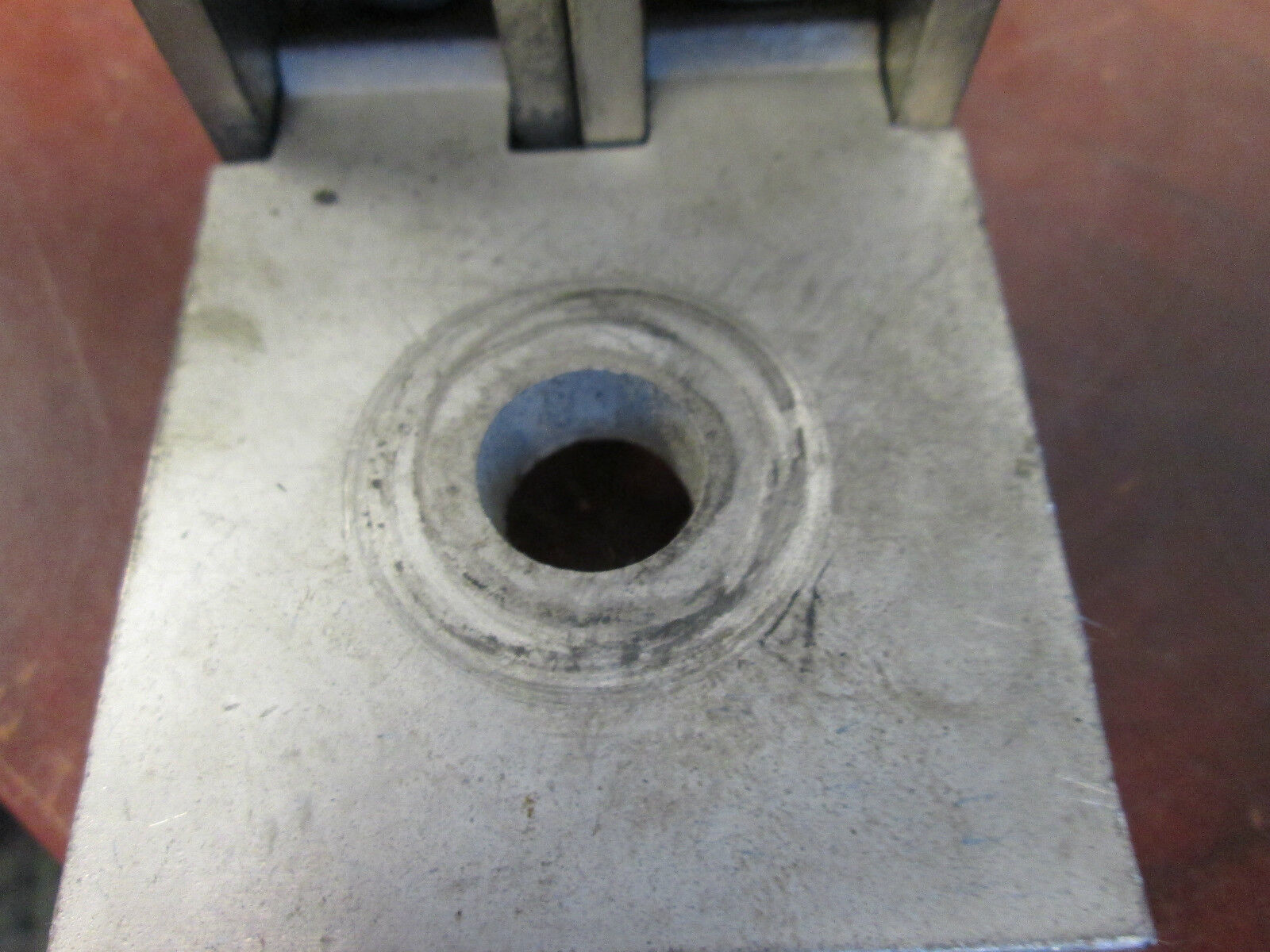 Square D Mechanical Lug 500MCM 2W Straight Used