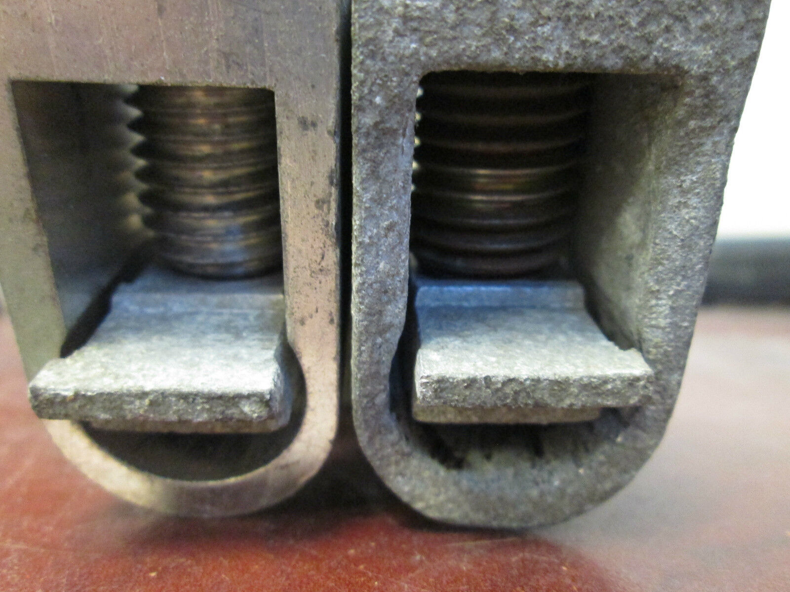 Square D Mechanical Lug 500MCM 2 Terminals Used