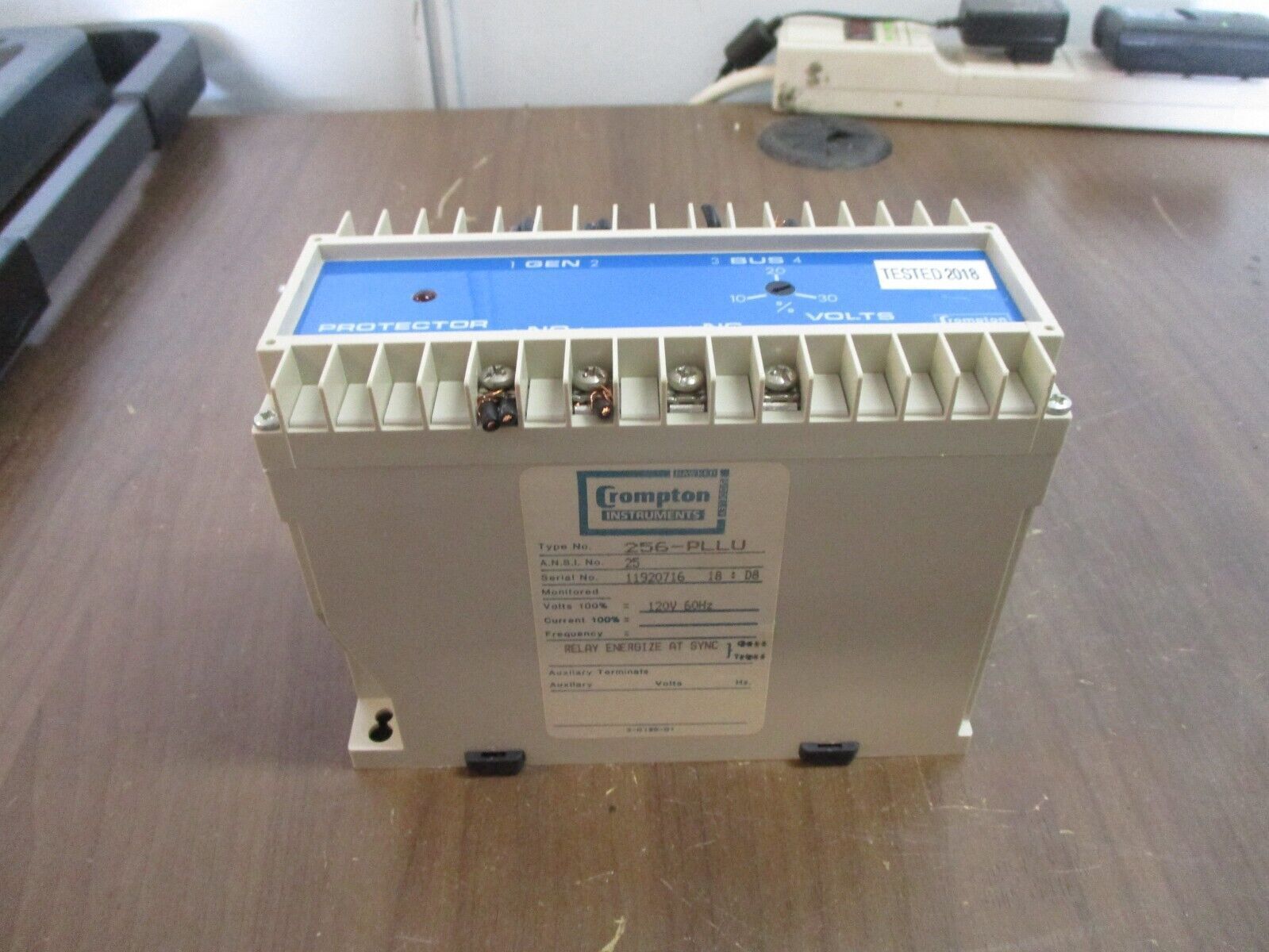 Crompton Protector Energize on Sync Relay 256-PLLU-PQBX-C6 120V 60Hz Used