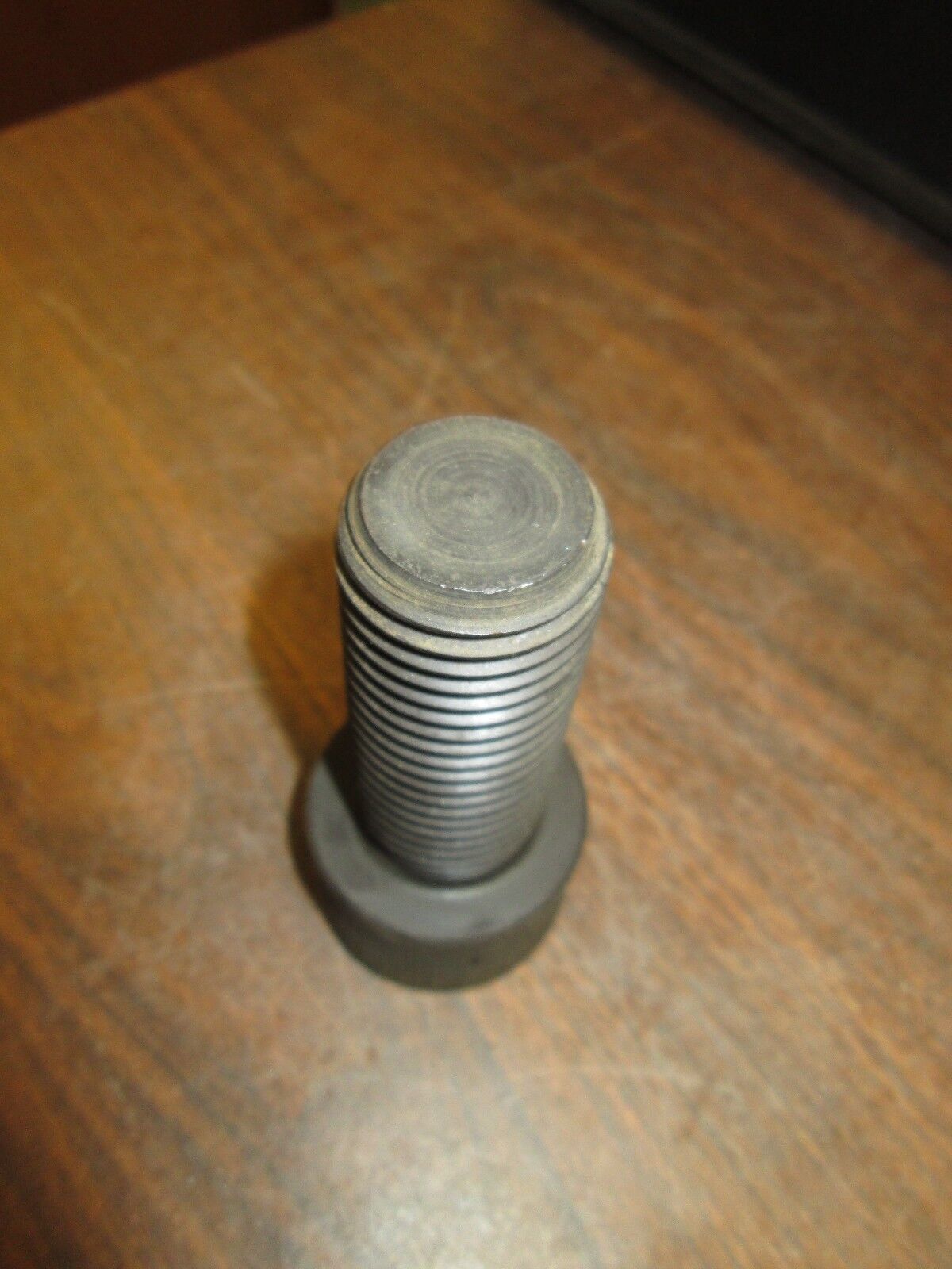 Misc. Brands Socket Head Cap Screw diameter 1-1/2" length 3" Used