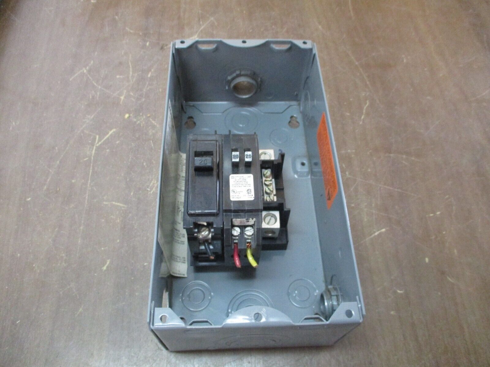 Square D Home Line Load Center HOM2-4L70 70A 120/240V 1Ph Used