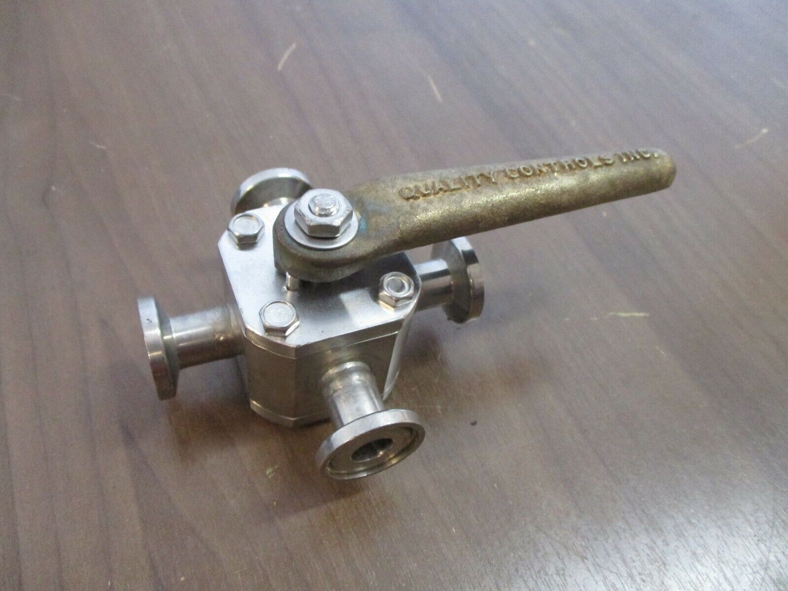 Quality Controls Stainless Steel 4-Way Cross Valve Size: 3/8" Used