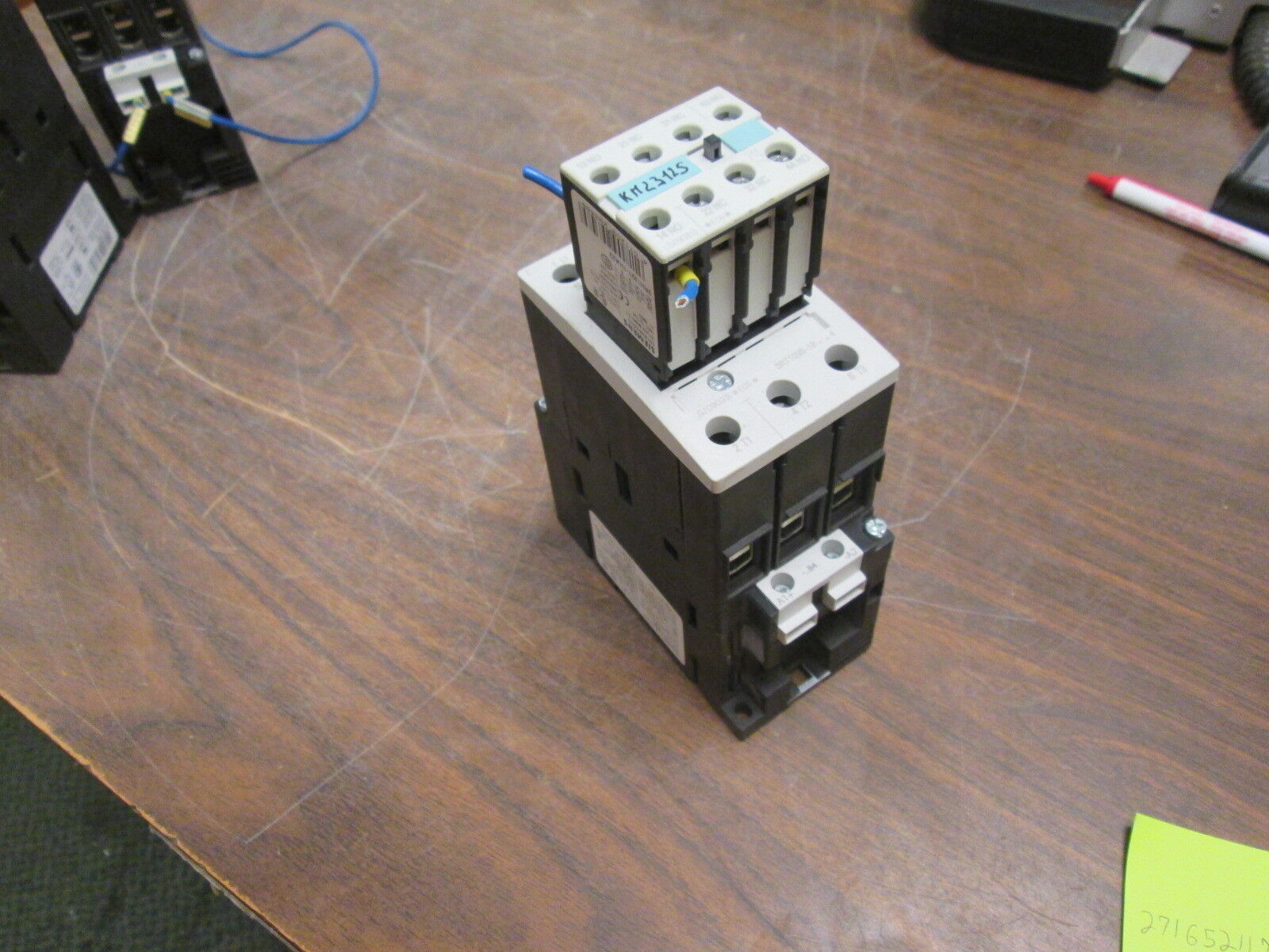 Siemens Sirius Contact 3RT1035-1B..4 24VDC Coil Used