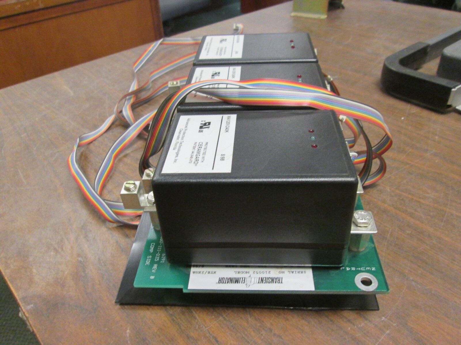Transient Eliminator Surge Suppressor XTE/2XGA 208/120V 50/60Hz Used