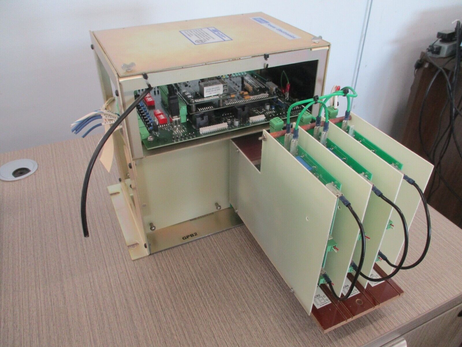 Spang 9564 3-Tap Primary Autotap 950-A-06SCR-100-FTH-64-02 85-265V 50/60Hz Used