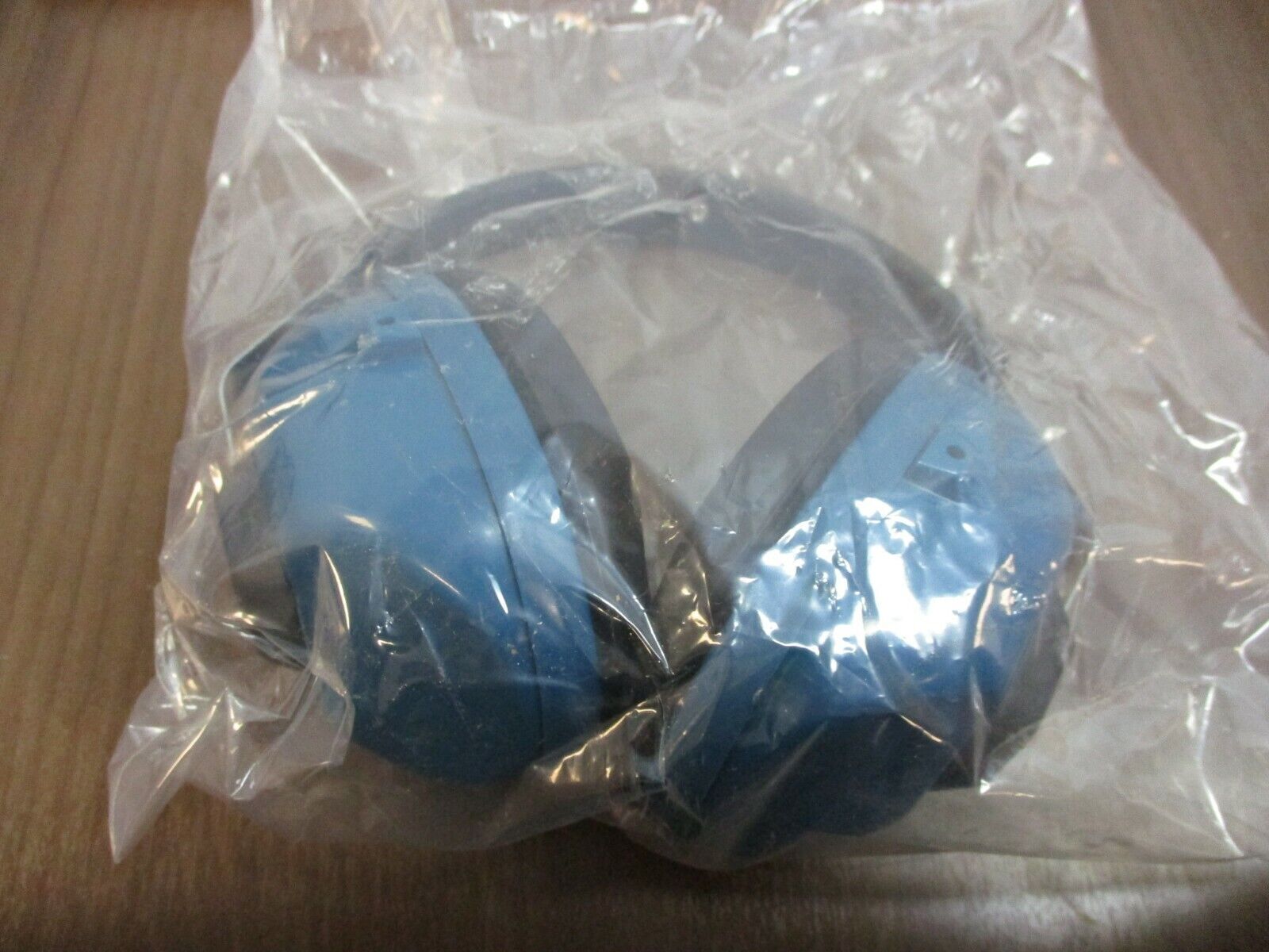 ESB Rag-O-Vac Sound Barrier 381A Rating: 22 Decibels New Surplus