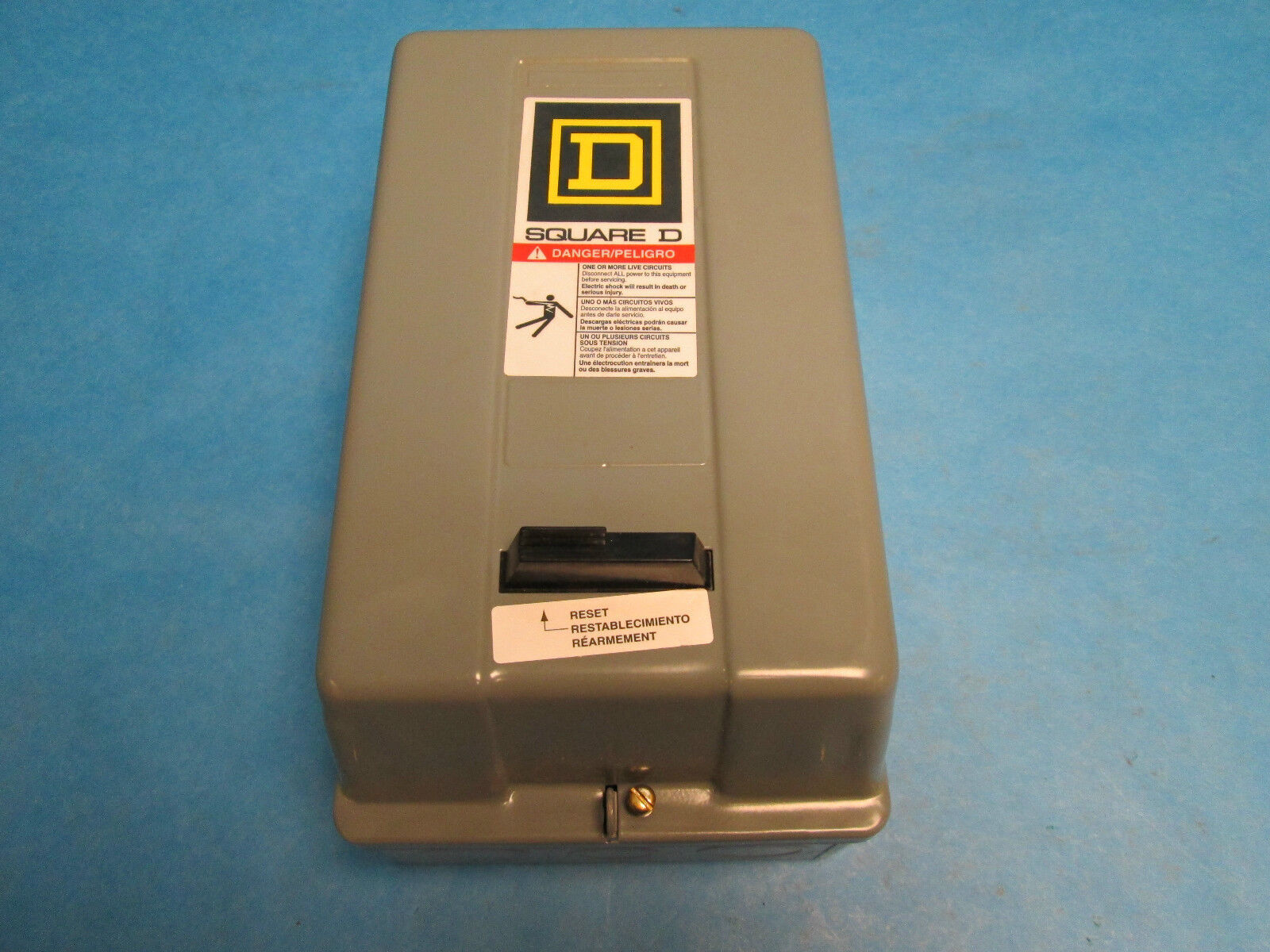 Square D 8536SBO2H20S Size 0 Contactor Starter In Enclosure