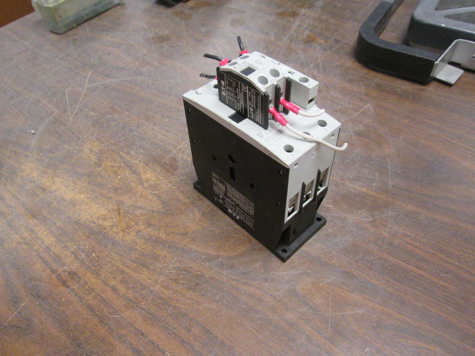 Eaton Contactor XTCE040D 48-60VDC Coil 55A 600W w/ Aux Contact Block Used