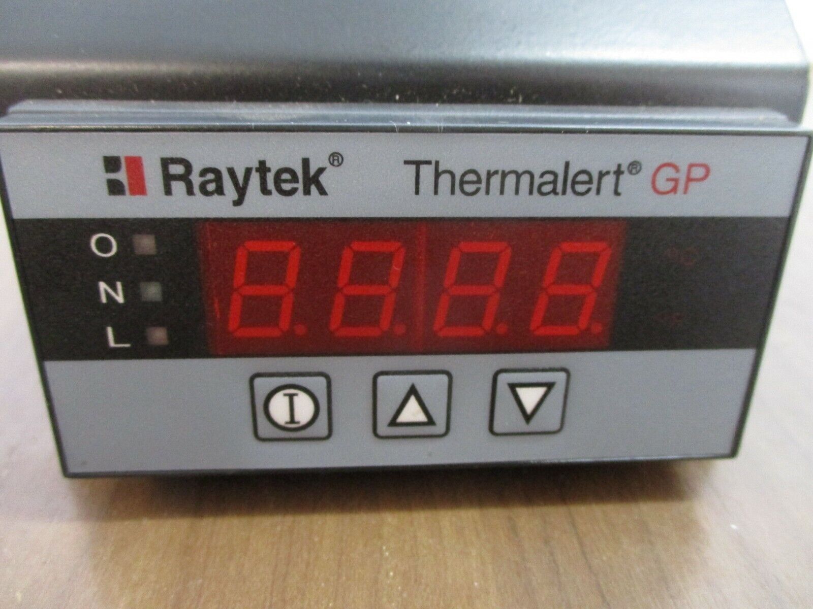 Raytek Thermalert GP Panel Meter RAYGPC 110/220V 1/10A 50/60Hz Used