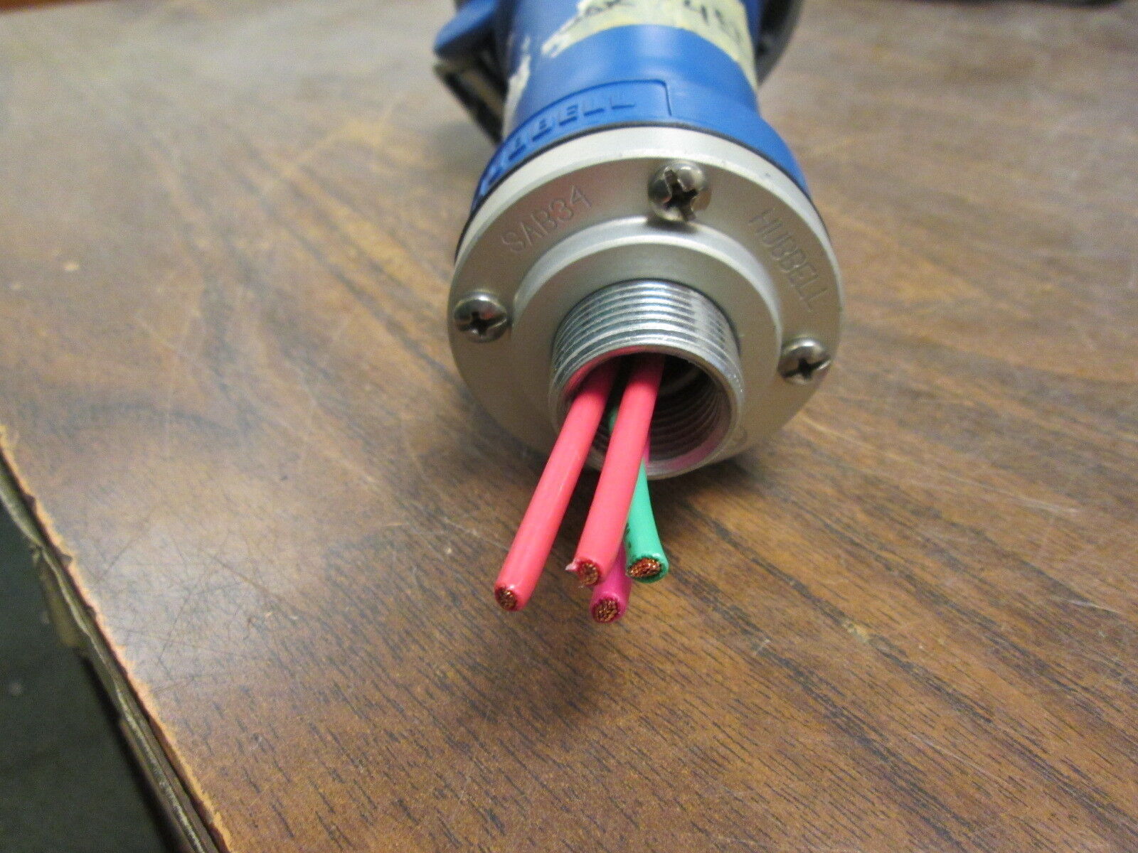 Hubbell Connector 430C9W 30A 250V 3Ph *Conduit End* Used