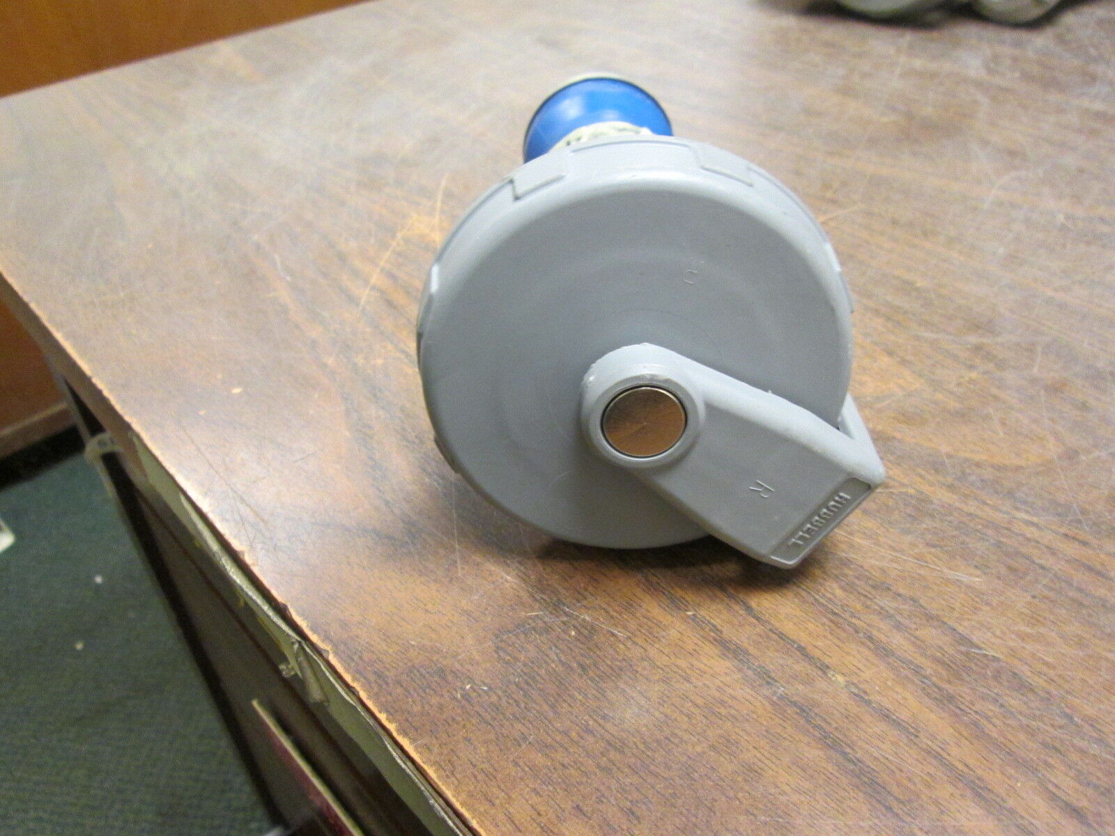 Hubbell Connector 430C9W 30A 250V 3Ph *Conduit End* Used