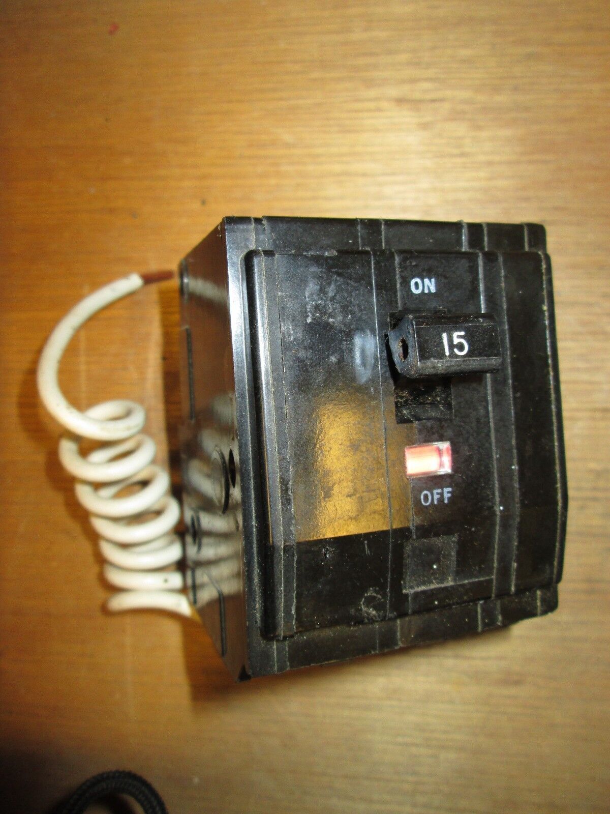 Square D QO Circuit Breaker QO 315-SWN 15A 120/240VAC 3P New Surplus