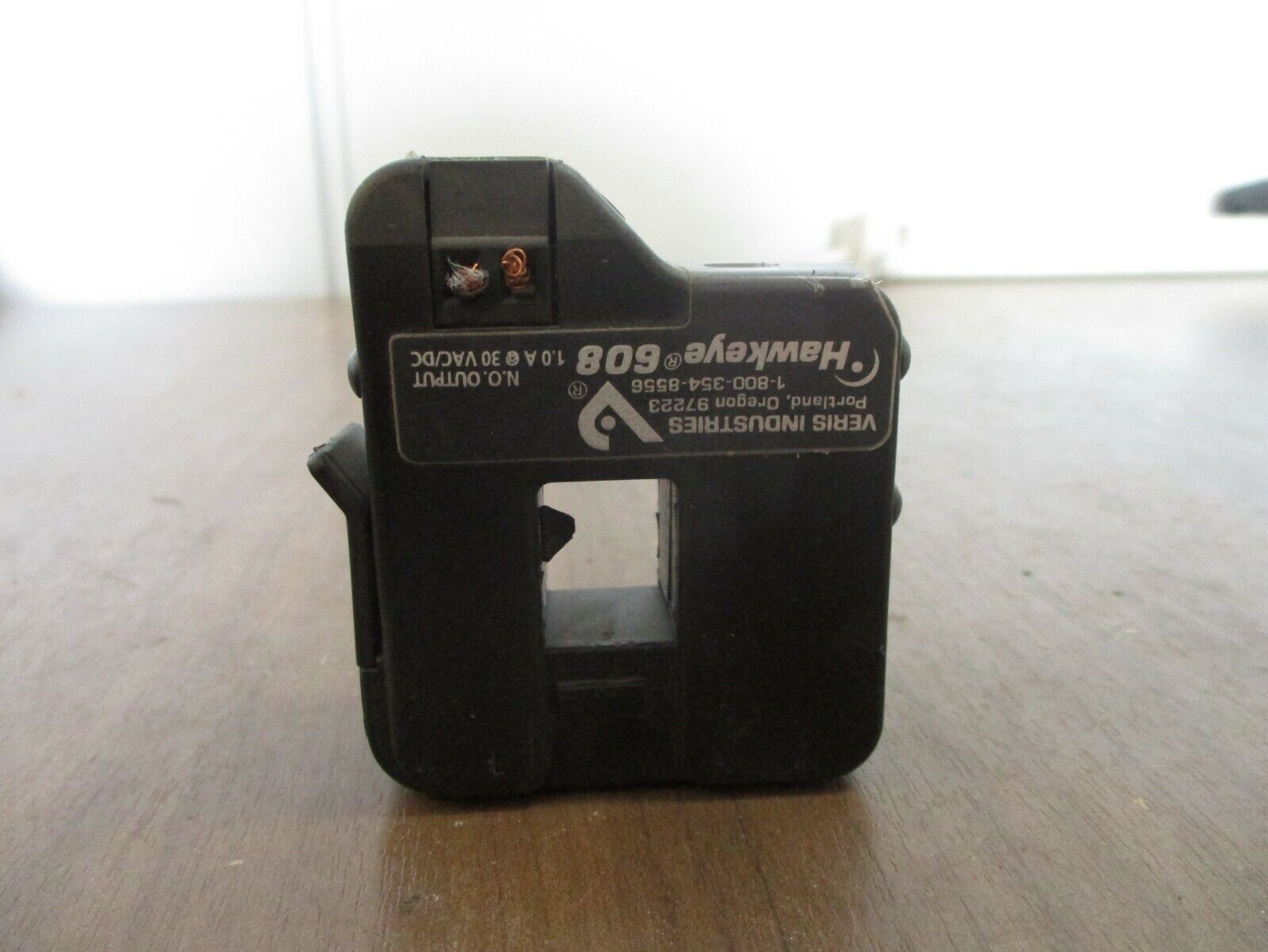 Veris Hawkeye Digital Adj. Current Switch 608 175A 600V *Broken Plastic* Used