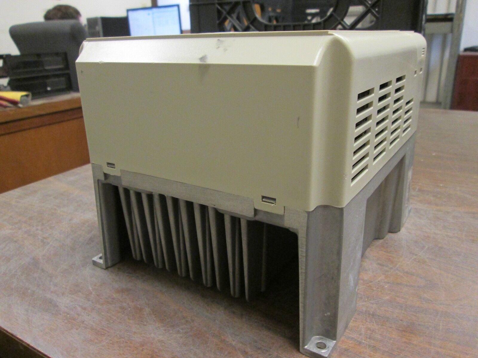 Delta AC Drive VFD022A43A 3HP 3Ph Used