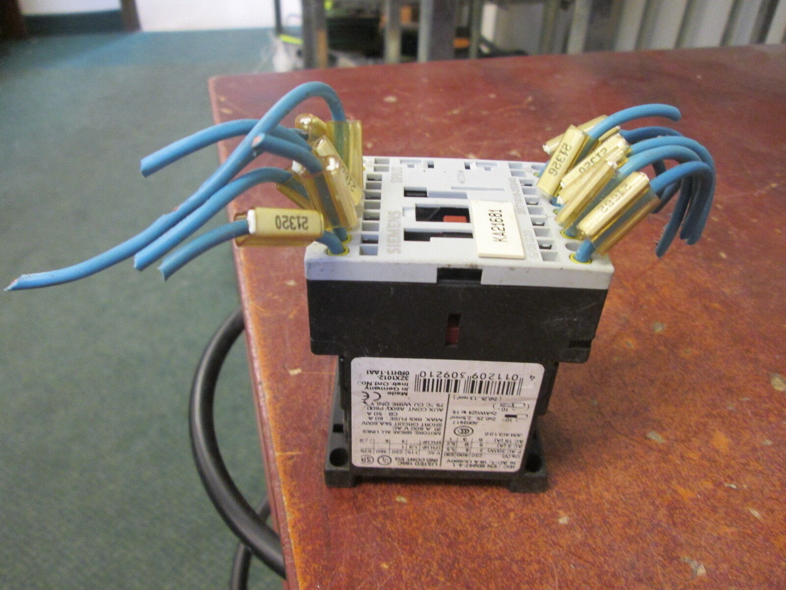 Siemens Sirius Contactor 3RT1516-2BB40 24VDC Coil 20A 600V Used