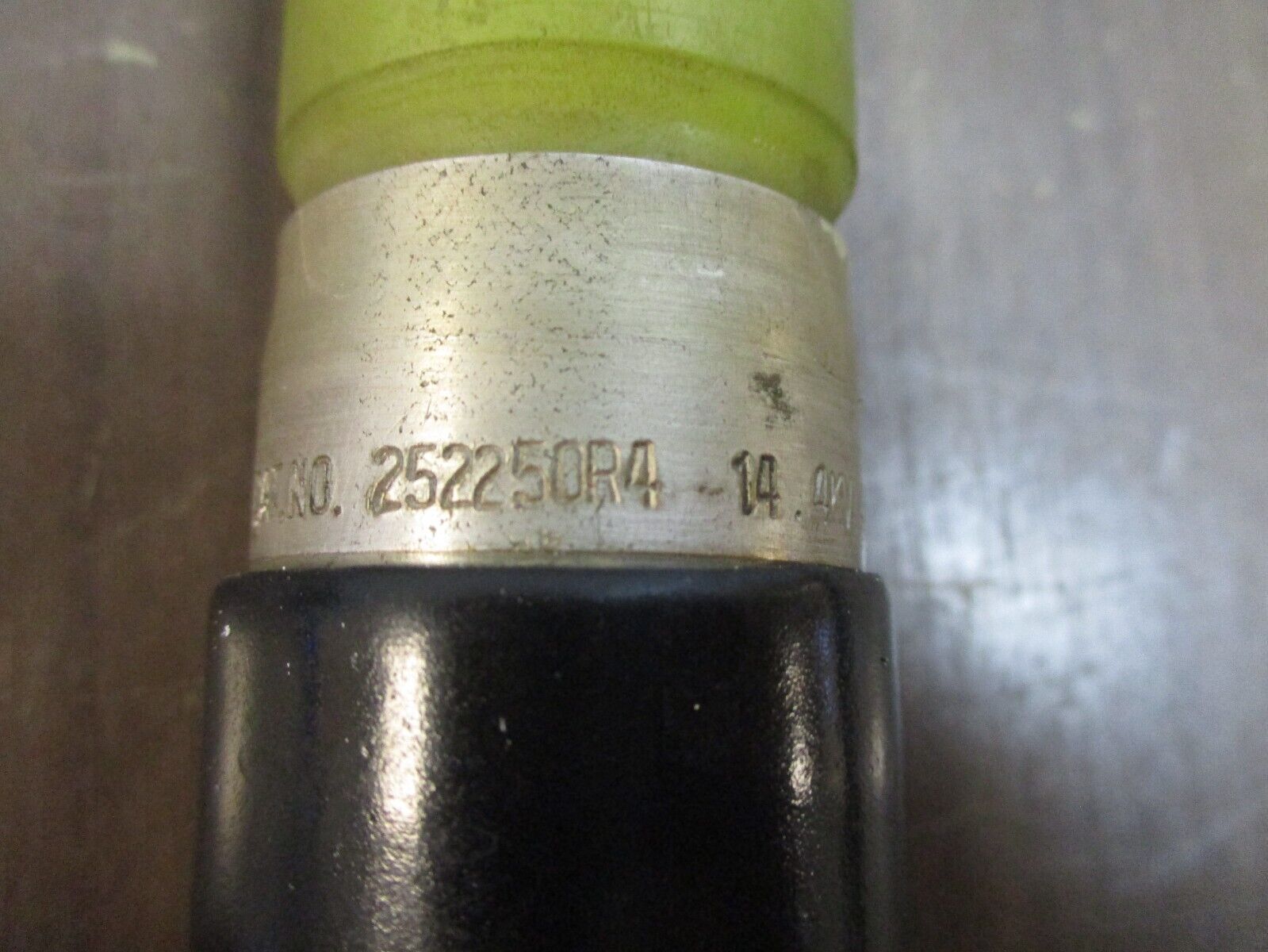 S & C SM-4 Fuse Refill 252250R4 150E 14.4kV *No Box* New Surplus