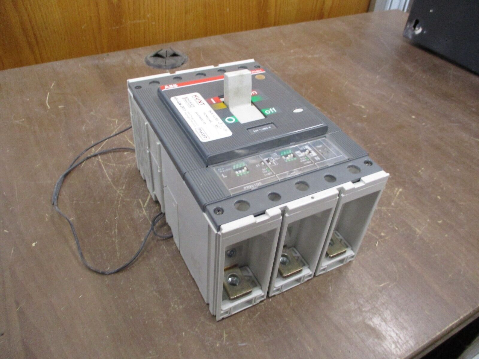 ABB SACE Tmax Circuit Breaker T5H 600 600A 600V 3P w/ PR221DS Trip *No Lugs*