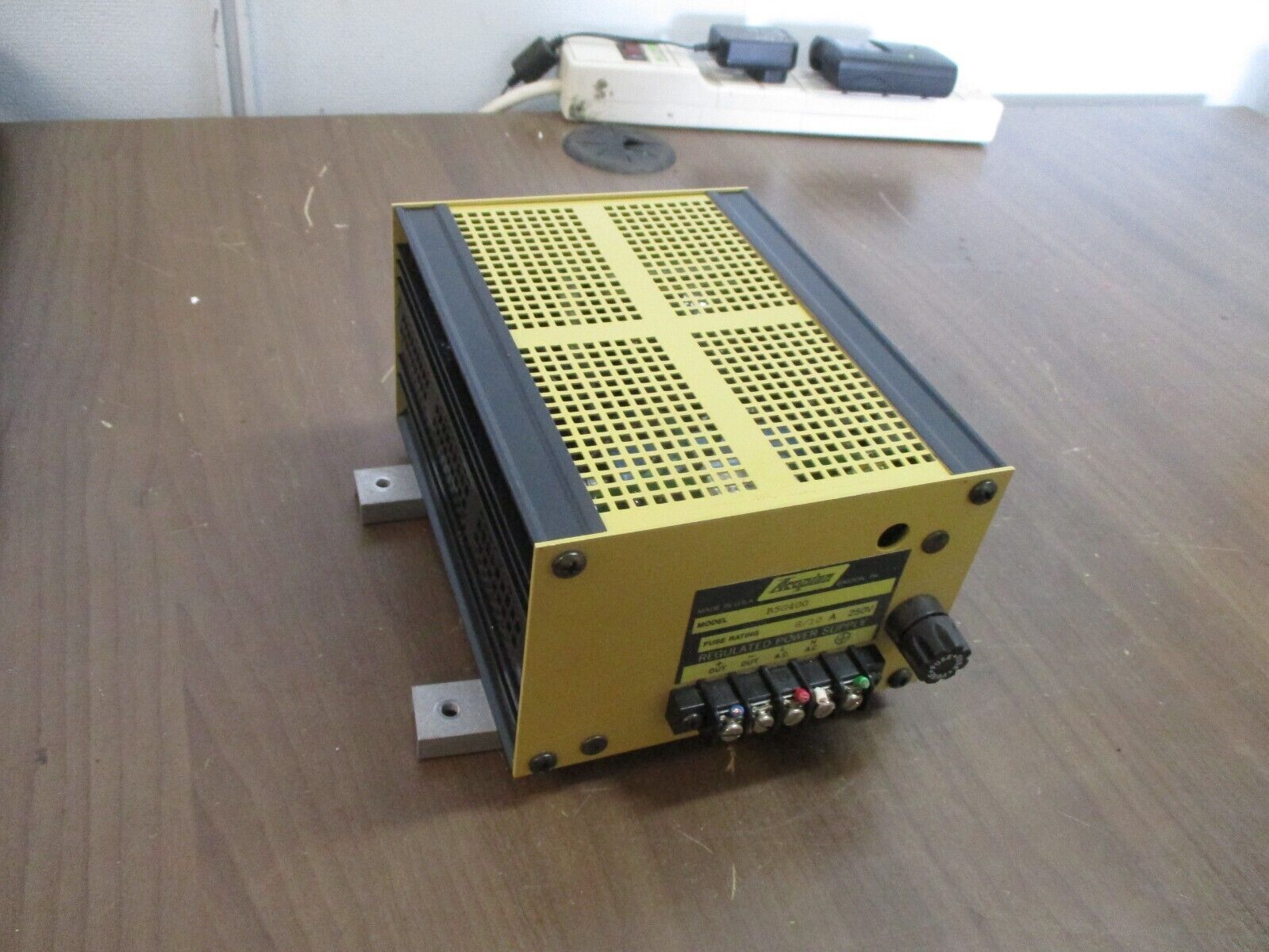 Acopian Regulated Power Supply B5G400 Used