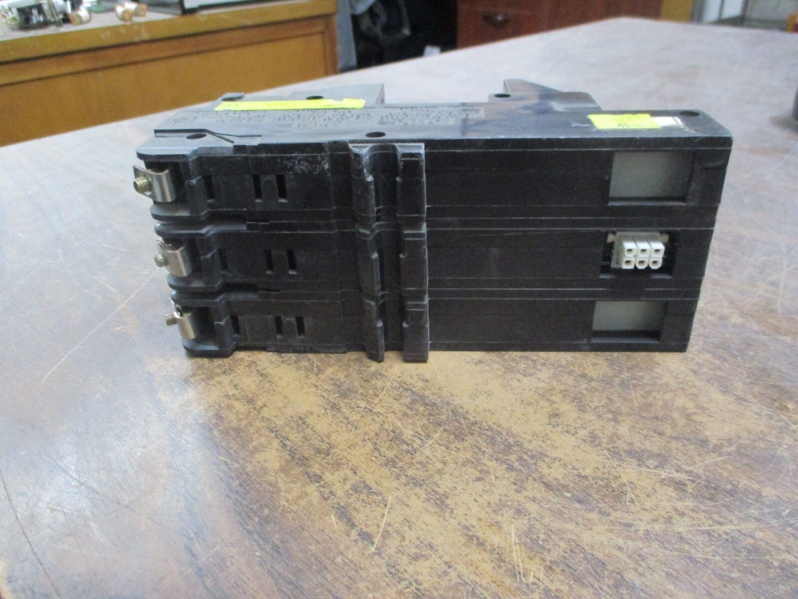 Square D PowerLink AS Remotely Operated Circuit Breaker EHB34020AS 20A Ser. 2