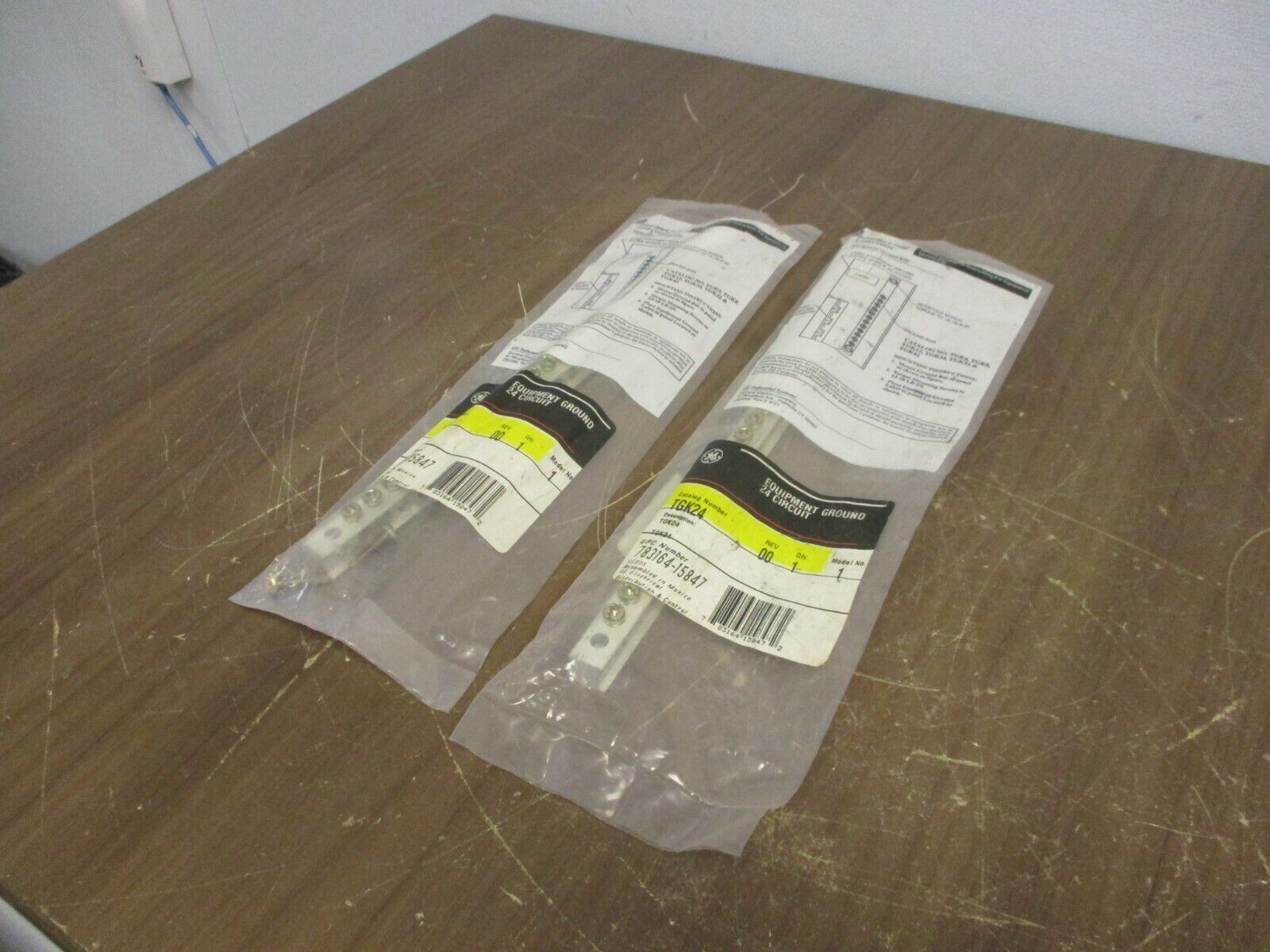 GE Ground Bar Kit TGK24 Rev. 00 24-Circuit New Surplus **Lot of 2**