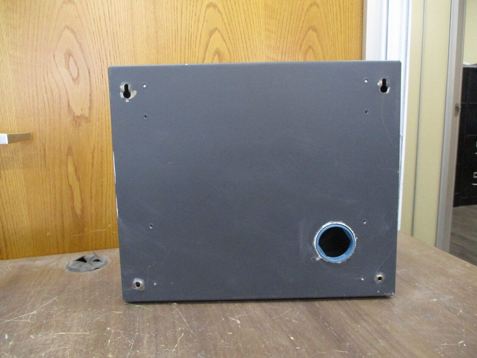 Emerson Liebert Network Switch VNSA8 Rev. 4 8-Port *No Key* Used