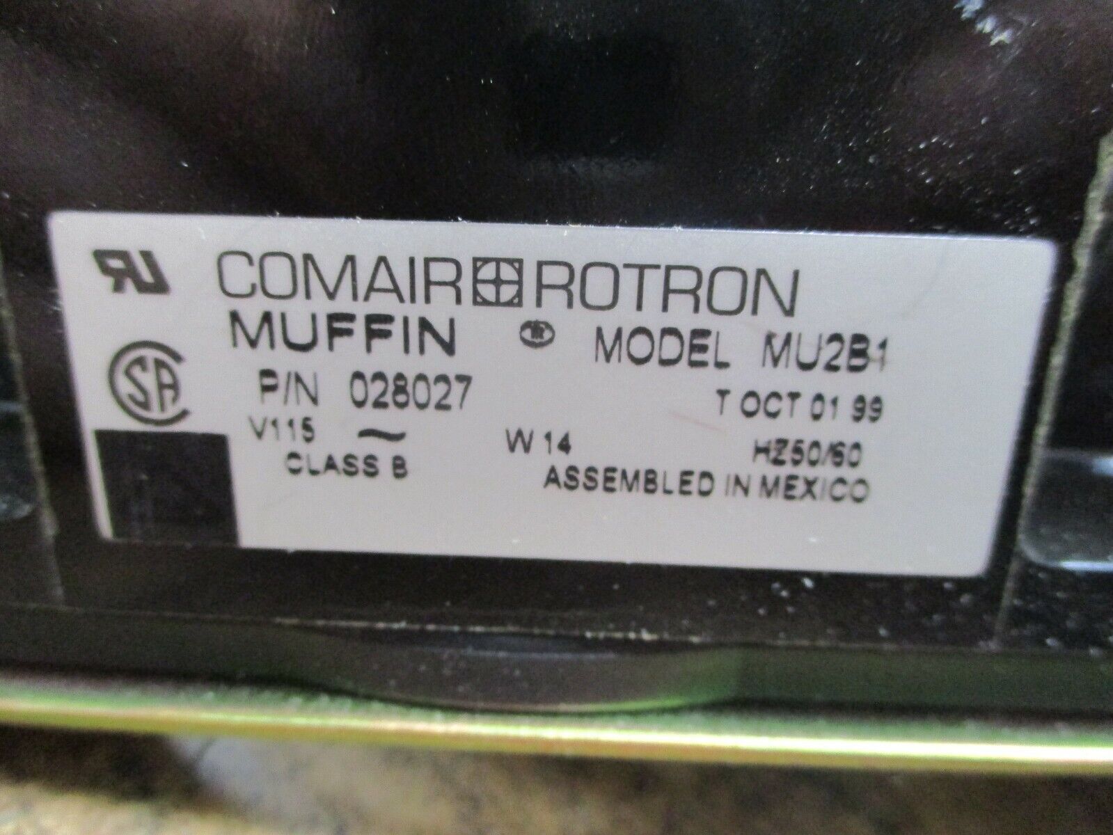 Comiar Rotron Model MU2B1 Fan 028027 115V 14W 50/60Hz *Cracked Cover* Used