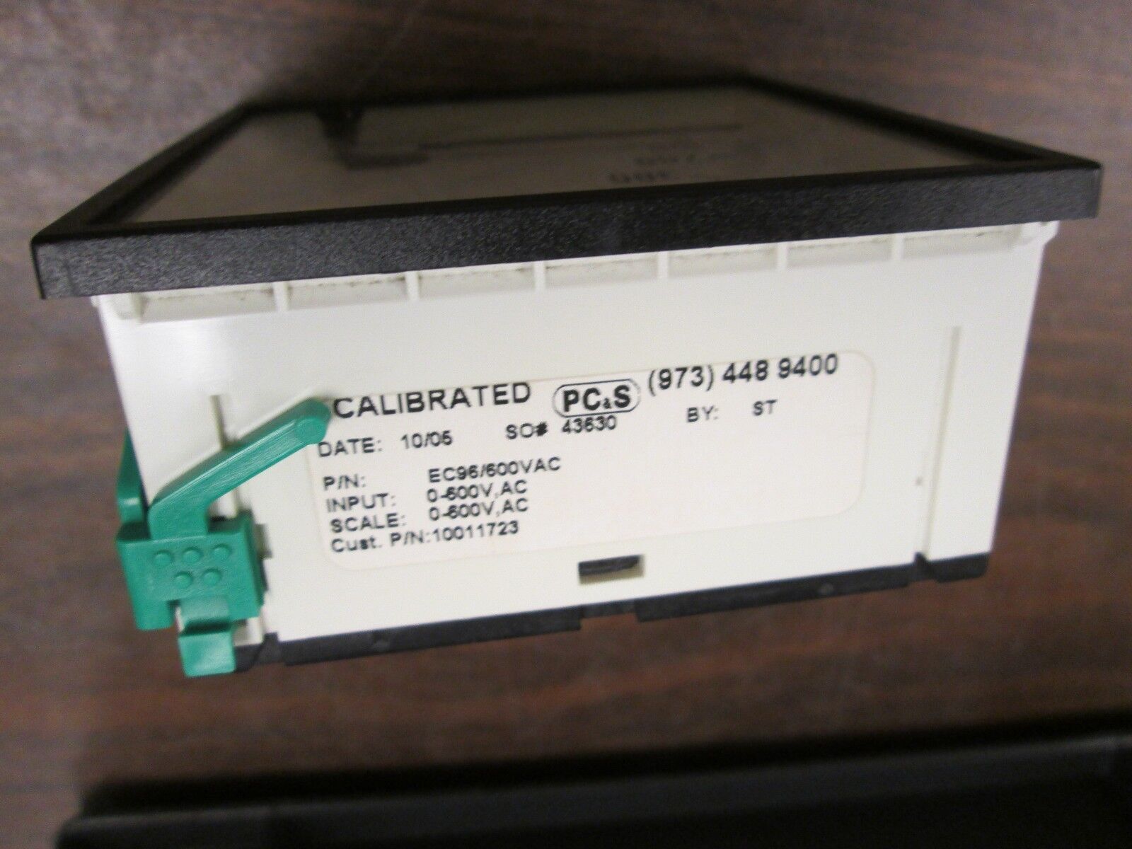 Circutor 90 Degree Volt Meter EC96/600VAC Input: 0-600VAC Scale: 0-600VAC Used