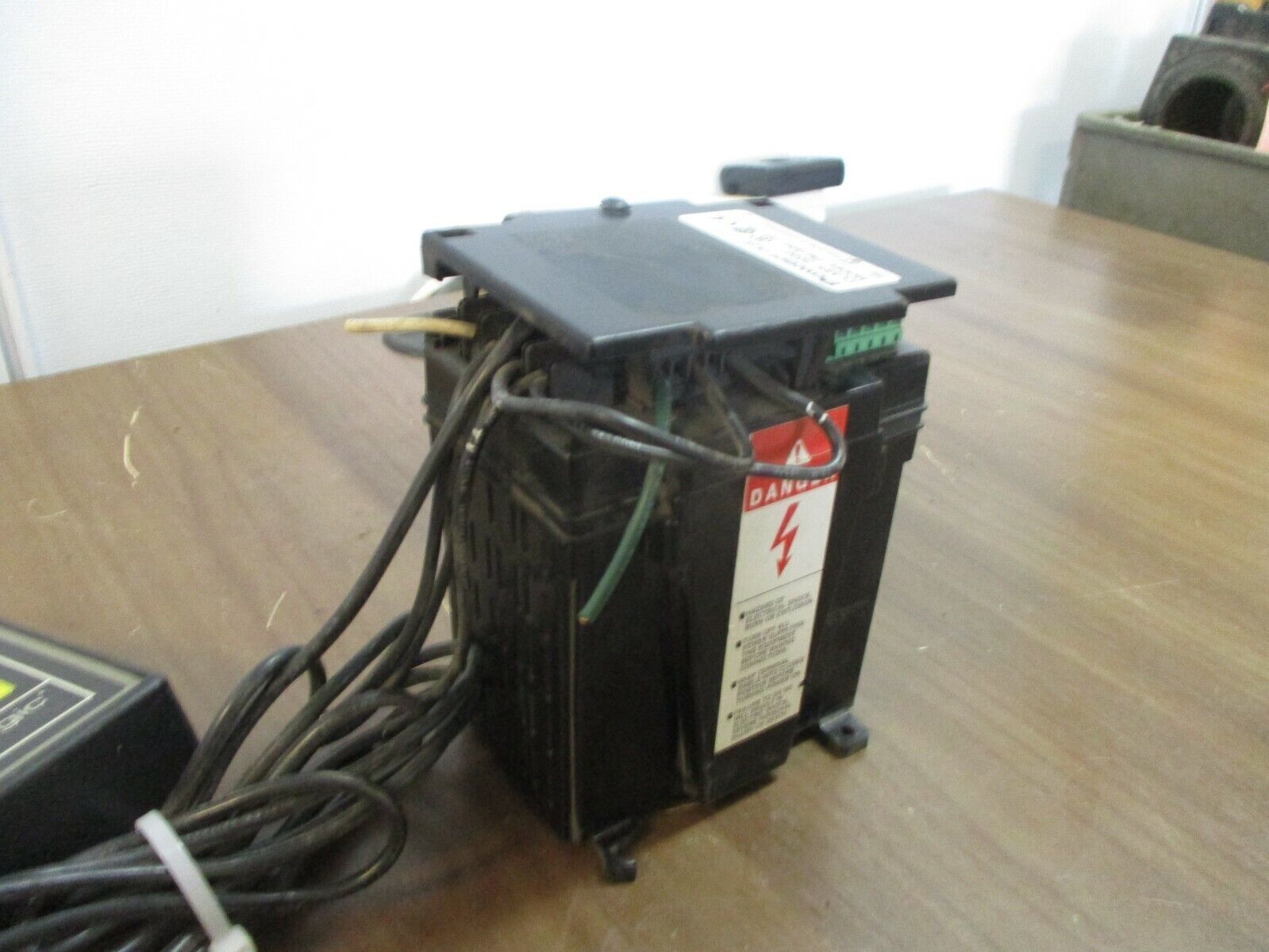 Square D PowerLogic Power Meter w/ Display 3020 PM-620/3020 PMD-32 Ser F1 Used