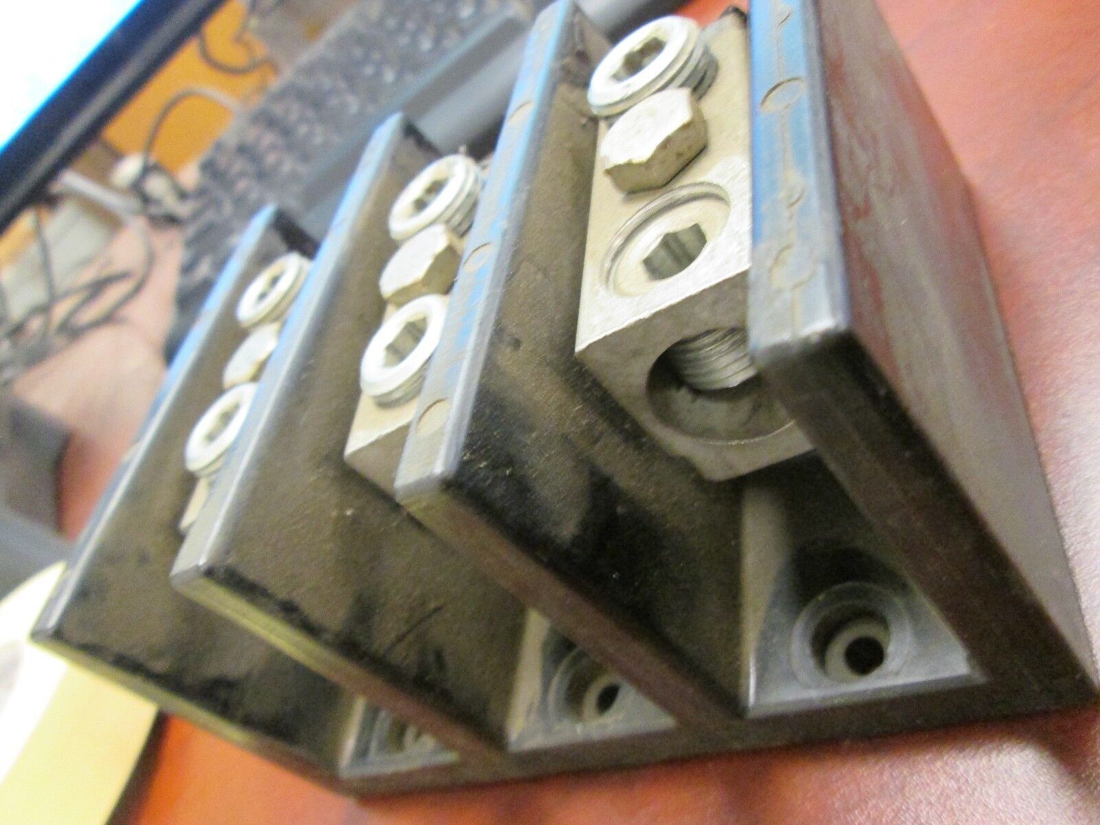 Marathon Power Distribution Block, 1433126, Line 350mcm, Load 350mcm, 3P, Used