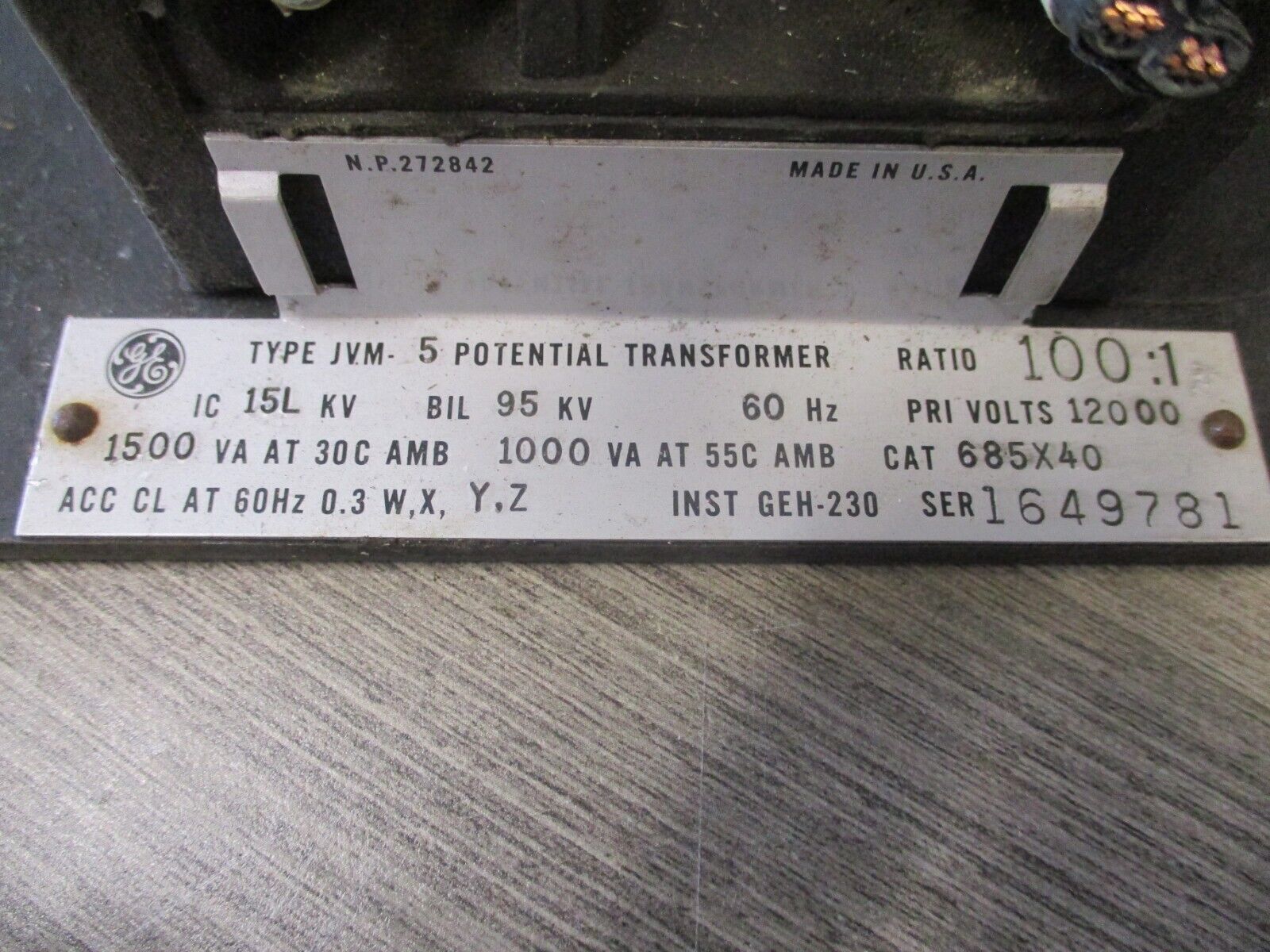 GE Type JVM-5 Potential Transformer 685X40 Ratio 100:1 Pri:12KV 1.5KVA 60HZ Used