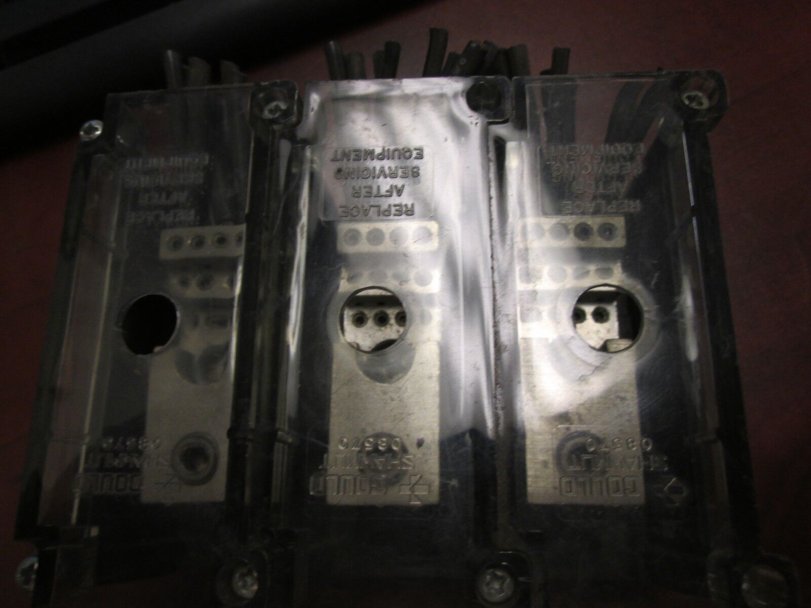 Gould Power Distribution Block 67113, Line (1) 2/0- #14,Load(12)#10-#14, 3P Used